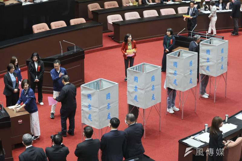 資深媒體人 翟翬 - 總預算與財劃法覆議案 都遭立院駁回... | Facebook