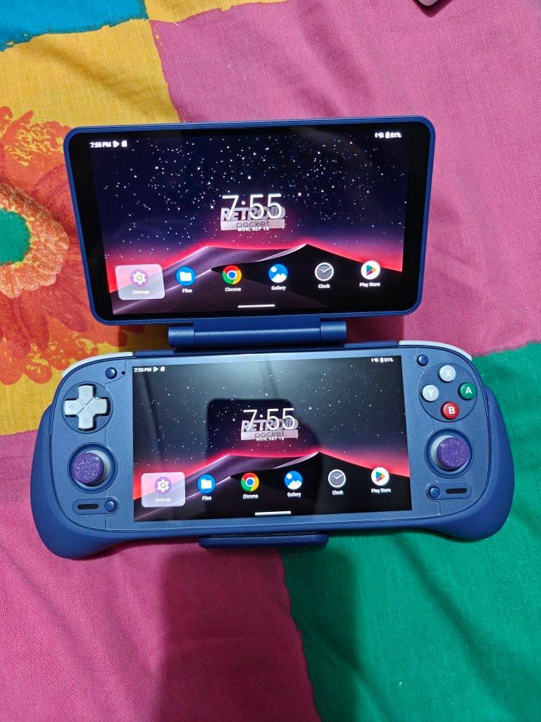 How is no one talking about the 2 pack of screen covers, 2 sizes