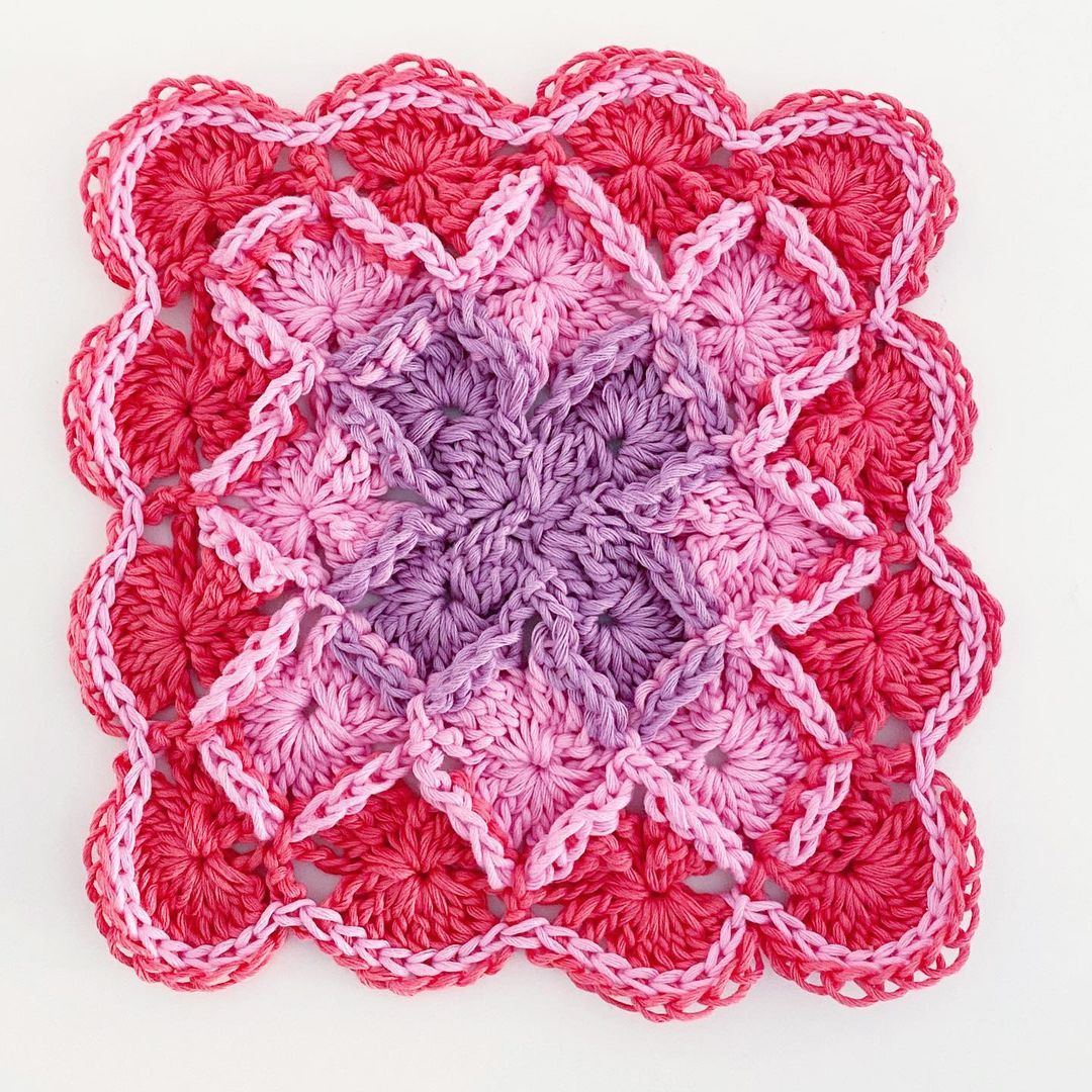 Crochetpedia - Learn more about Bavarian Stitch: https://crochetpedia ...