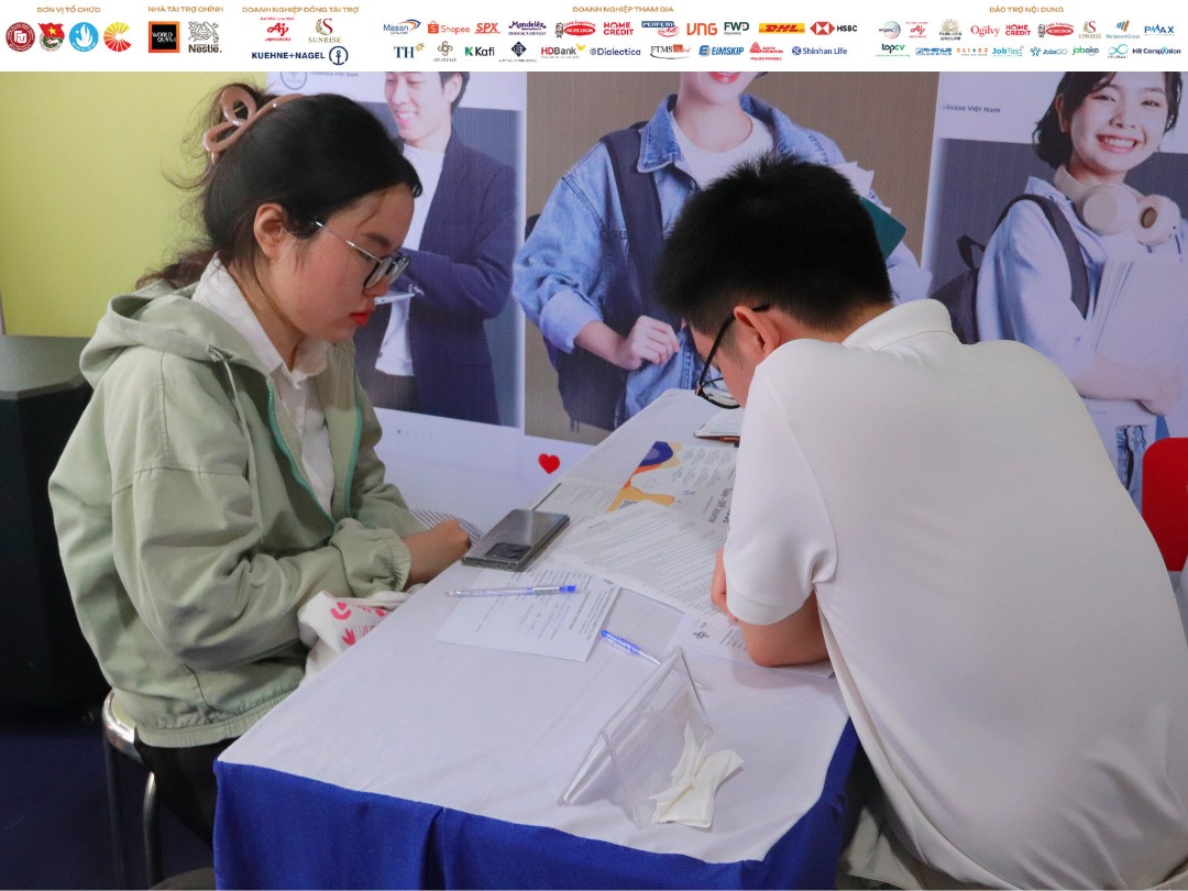 FTU2 Career Fair - Ngày hội việc làm trường Đại học Ngoại thương added ...