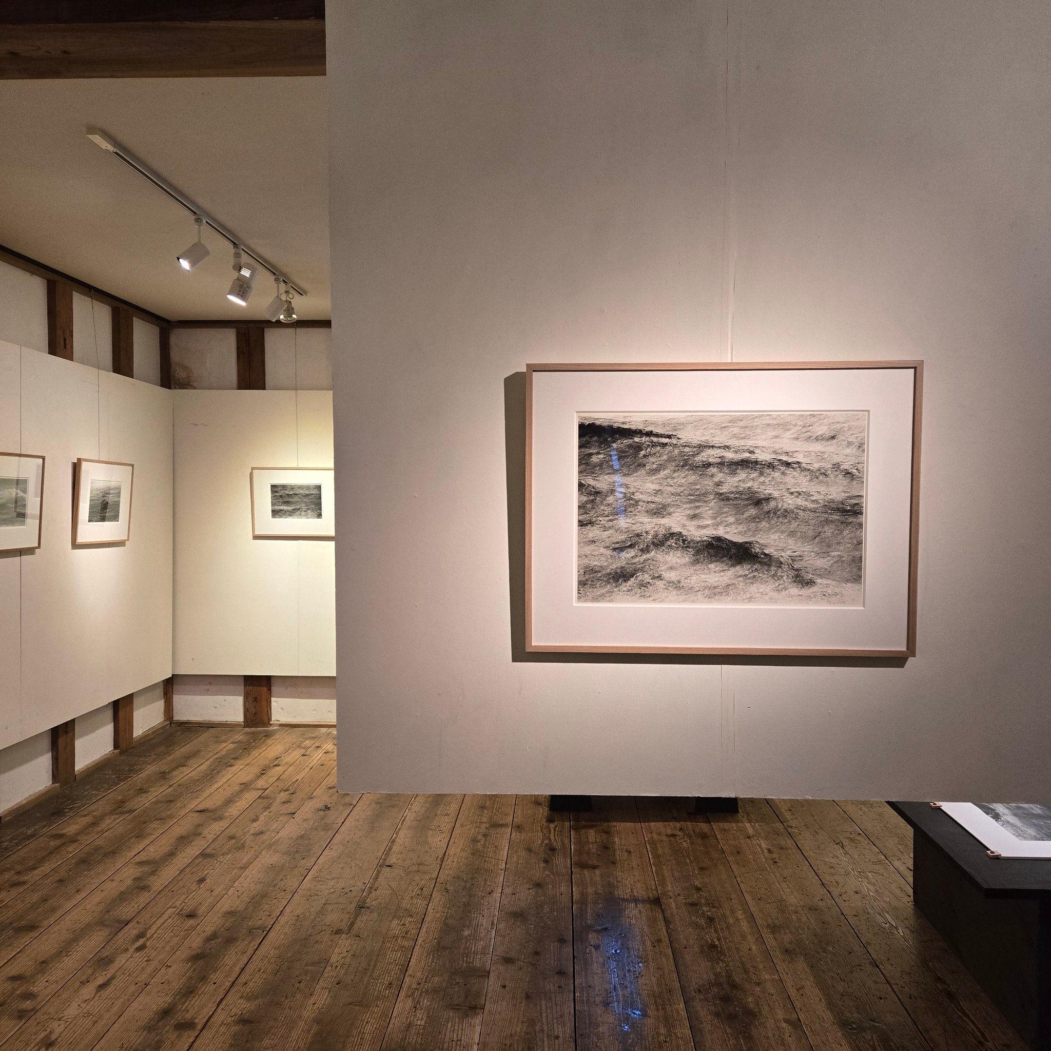 湊雅博写真展 海/FUSION:環 2/13～3/23 砂丘館 https://www.sakyukan 
