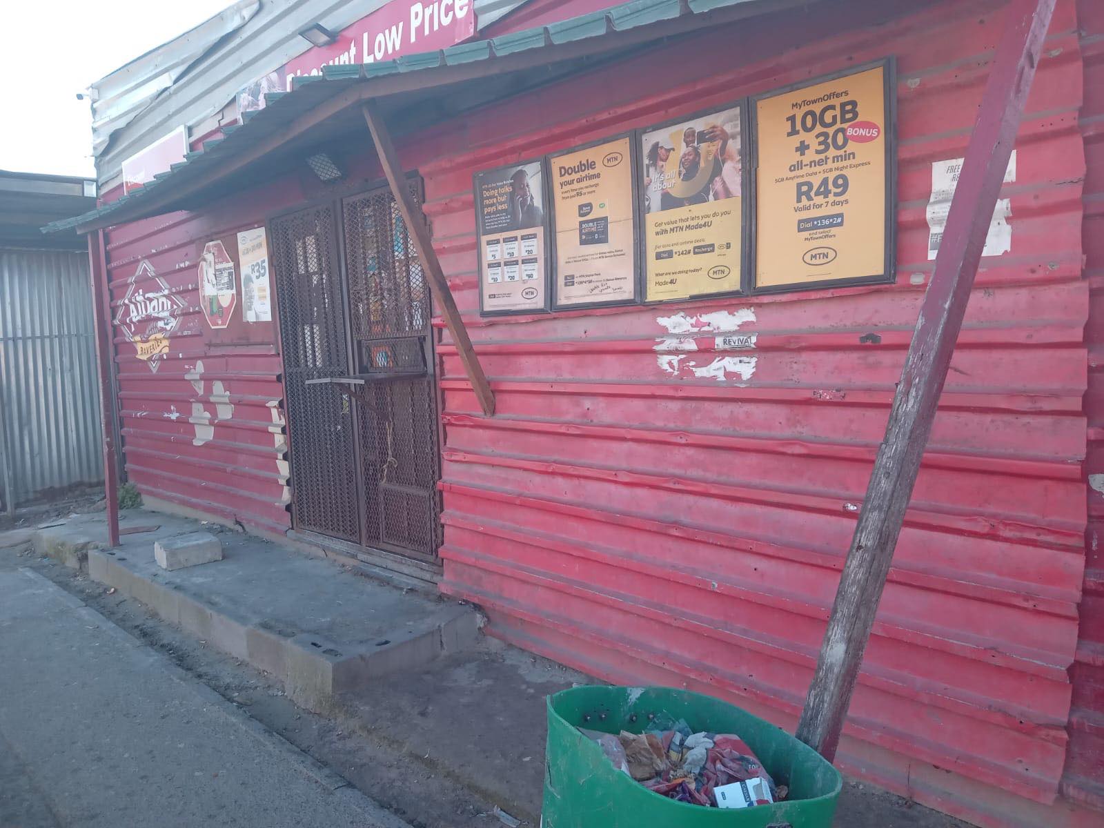 Ezitshisayo - Zivaliwe ishops eSite C. Kuthwa oMyfriend... | Facebook