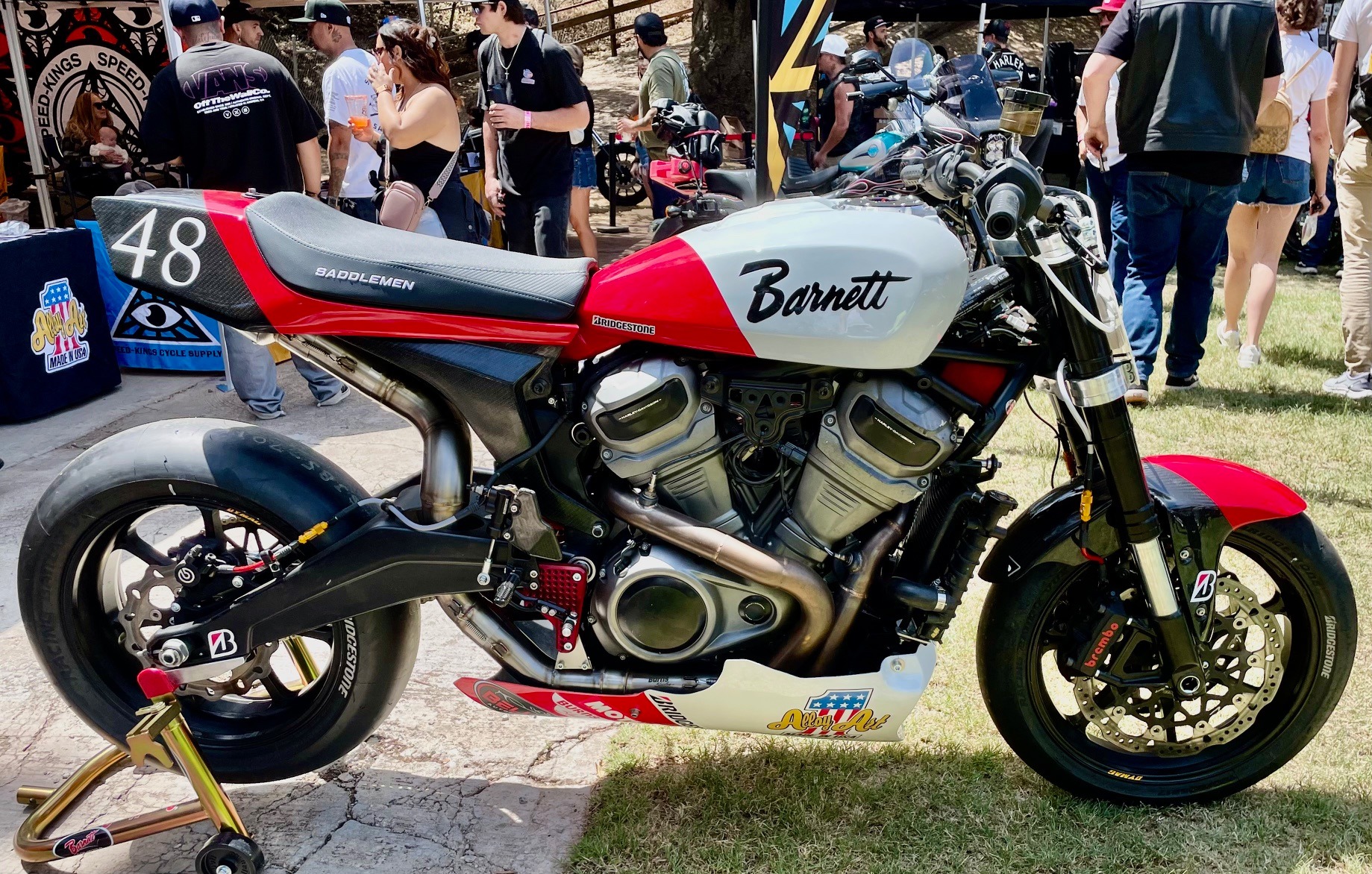 Check out Robert Salemme aka HD Racer and his beautiful 1993