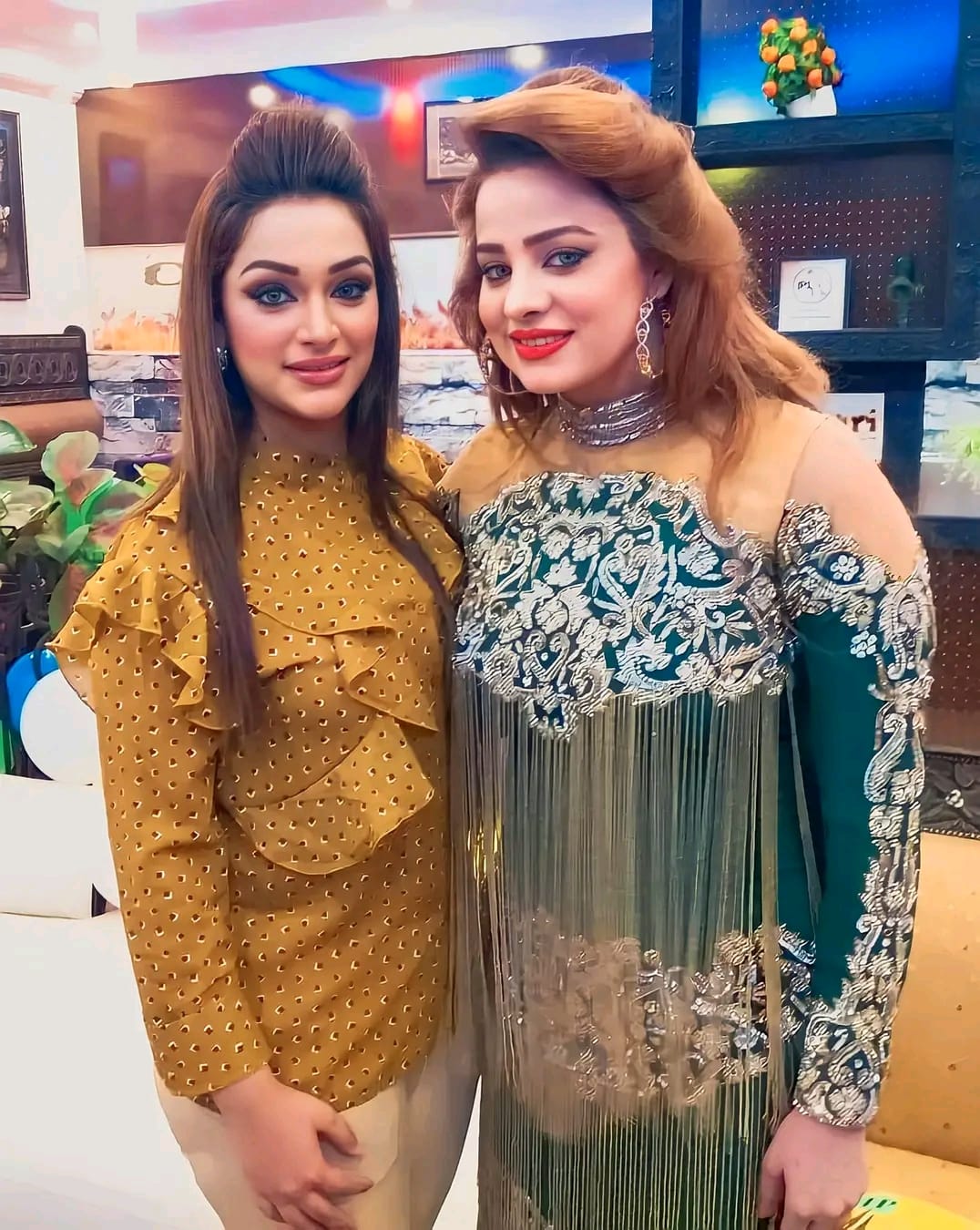 Mehak - مـہـک نـور & Afreen Pari 👀💋 .. .. .. .. .. .. .. .. .. #writes ...