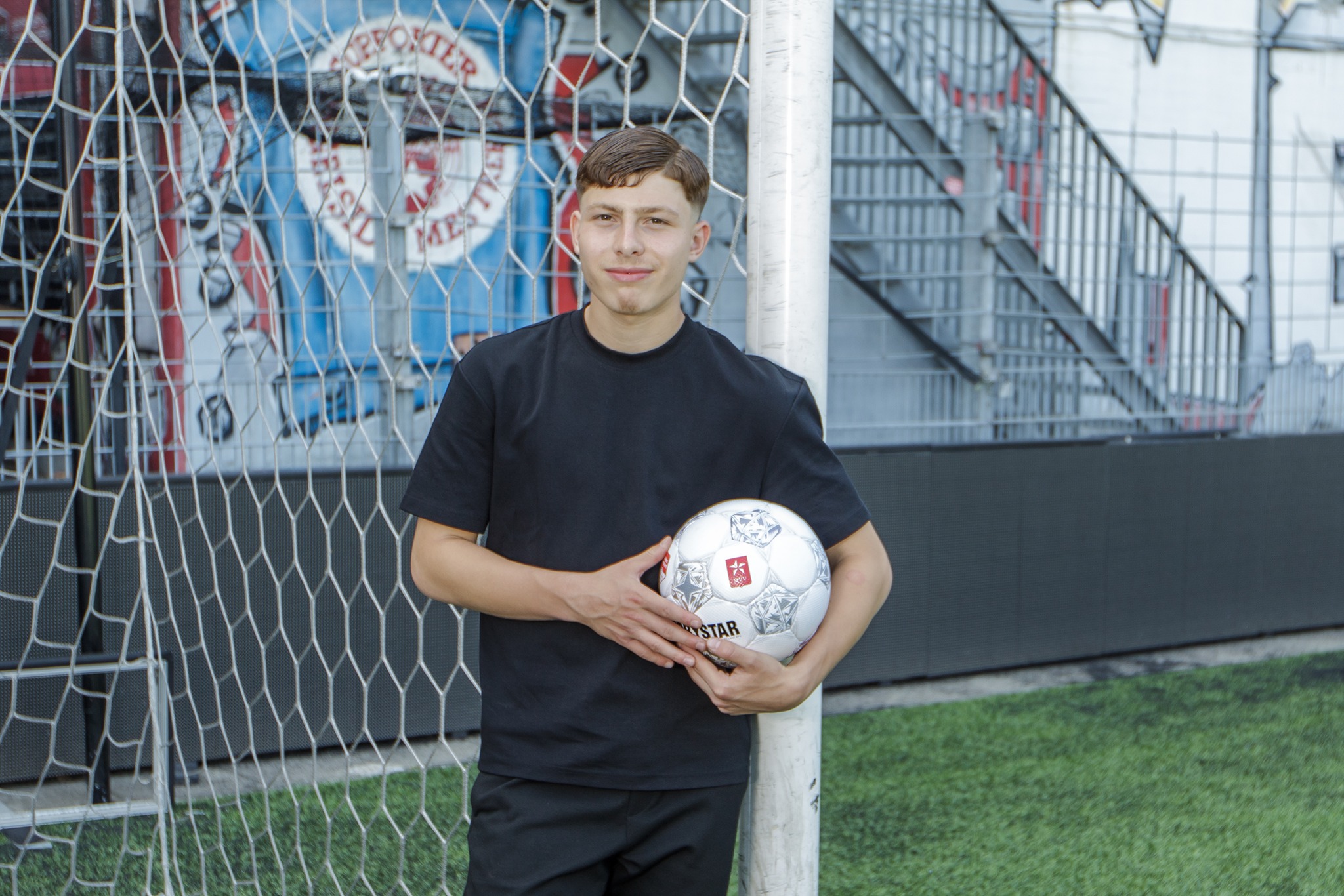 MVV Maastricht - MVV bindt ook talent Efe Bayraktar Na... | Facebook