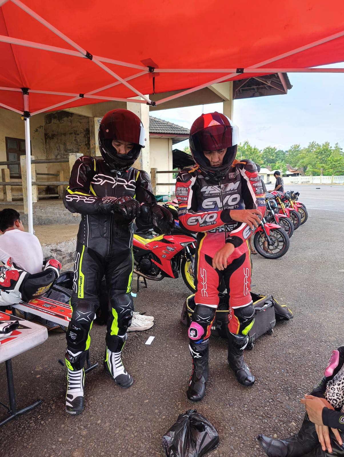 4S1M Racing Team | Valenzuela