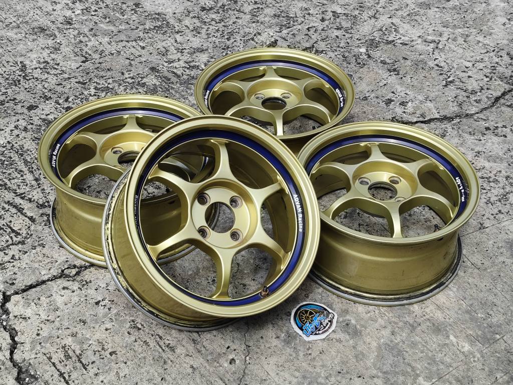 Advan Racing RG1 4-100 ขอบ15 กว้าง7 ออฟ35 ล้อสีเดิมโรงงาน มีรอยบ้างนิด ...