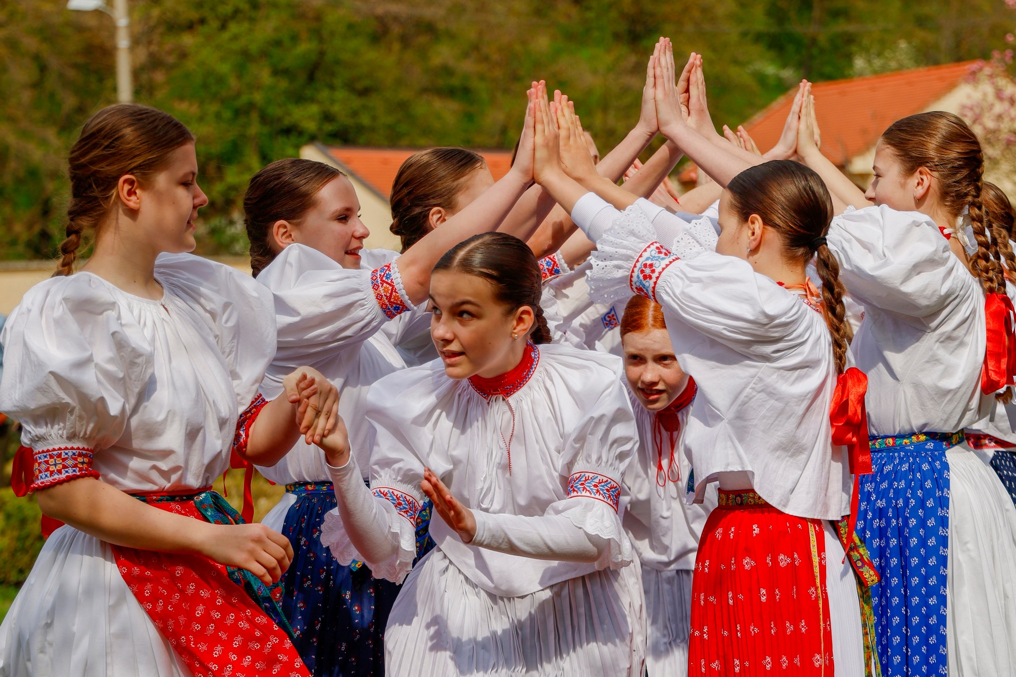 Detský folklórny súbor... - Detský folklórny súbor Slnečnica