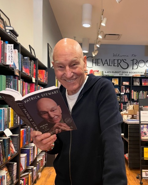 Classic - Happy 85th Birthday, Patrick Stewart! Here at a book signing ...