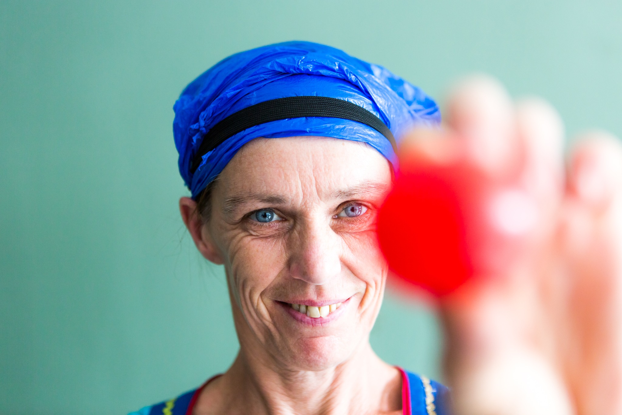 Clowns - 𝗡𝗮𝘁𝗵𝗮𝗹𝗶𝗲 𝗲𝗻𝗳𝗶𝗹𝗲 𝘀𝗼𝗻 𝗻𝗲𝘇 𝗿𝗼𝘂𝗴𝗲 avec un sourire, prête à ...