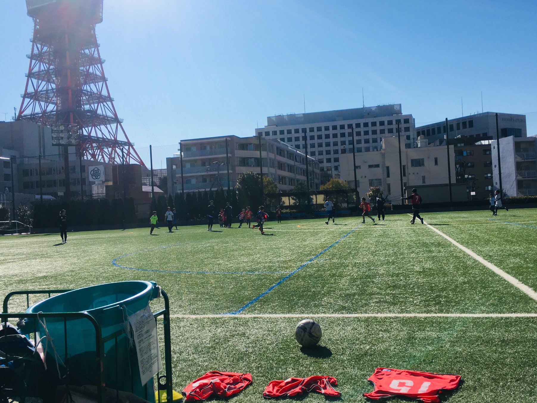 風の子サッカークラブ 全学年 19 1 5 芝給水所グラウンド 新春初蹴り Facebook