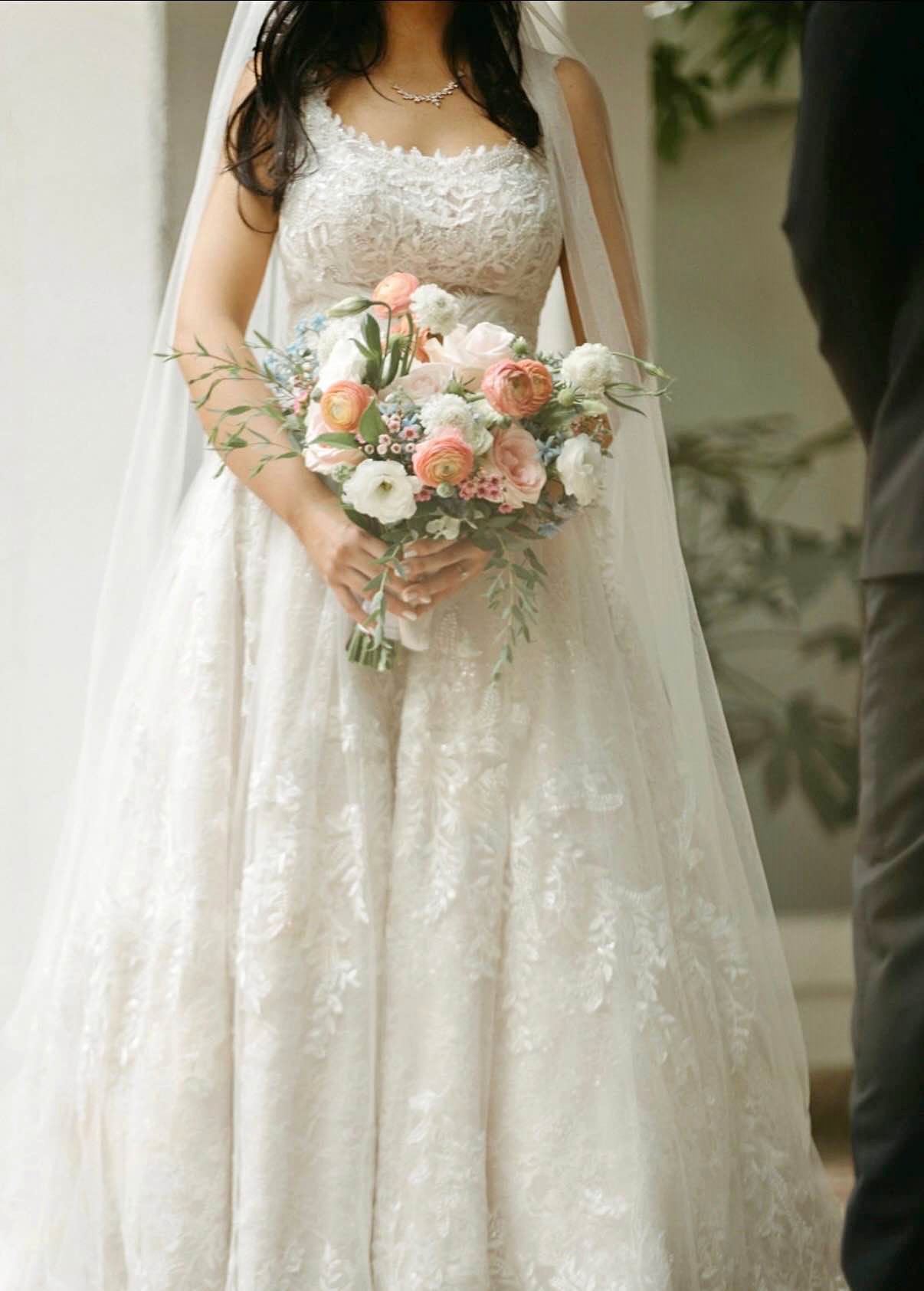 wedding dresses newport beach ca Pre-owned near Beach, California Finish:Yucca Oak Color:Green Bodycon Strapless Light Blue