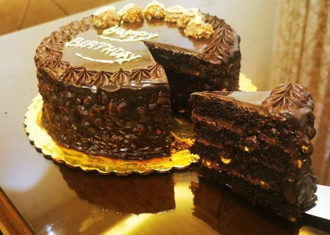 Royal cake - Ferrero Rocher Cake Ferrero Rocher Cake is... | Facebook