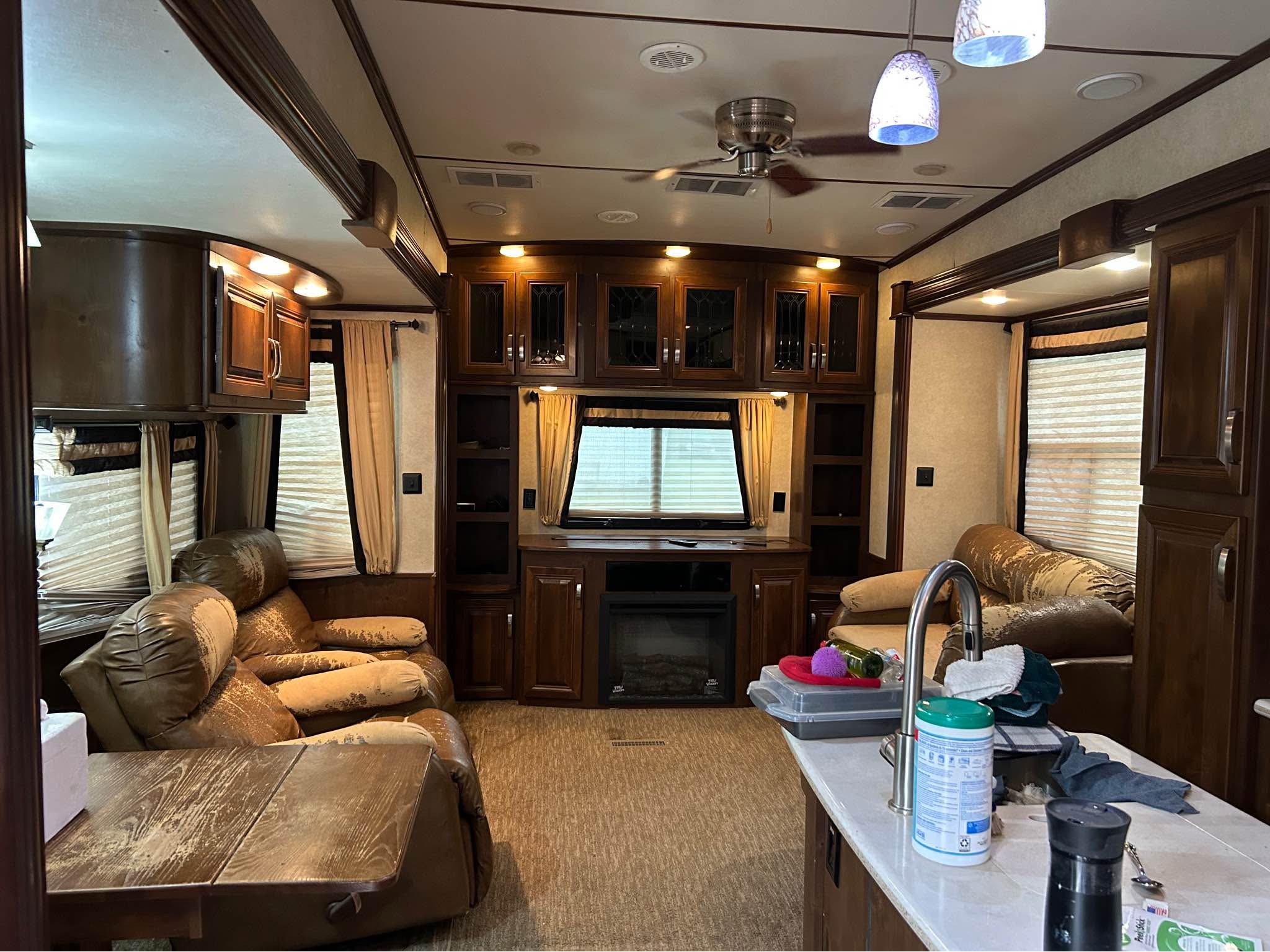 2013 Crossroad by Rushmore 39 ft Camper - RVs & Campers - Purvis ...