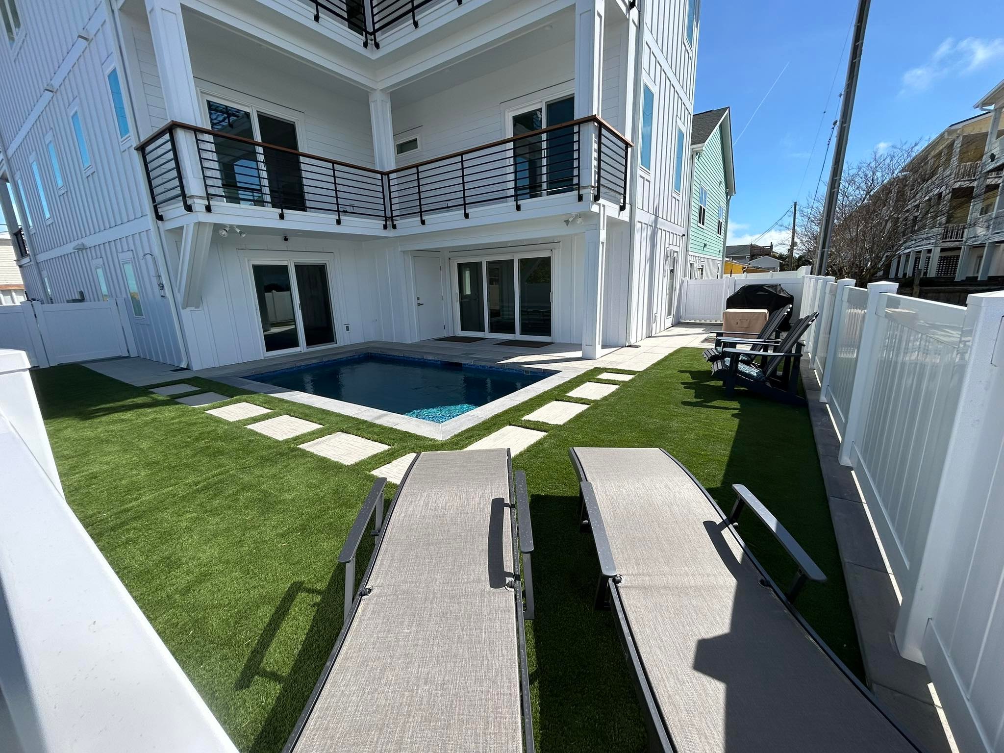 Riverside Pools and... - Riverside Pools and Hardscapes