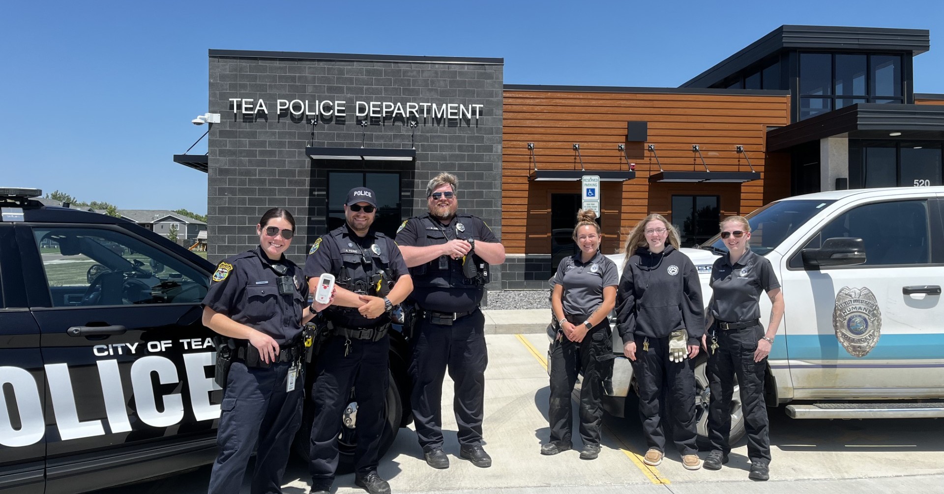 🐾🚓 Teamwork Makes the... - Sioux Falls Area Humane Society | Facebook