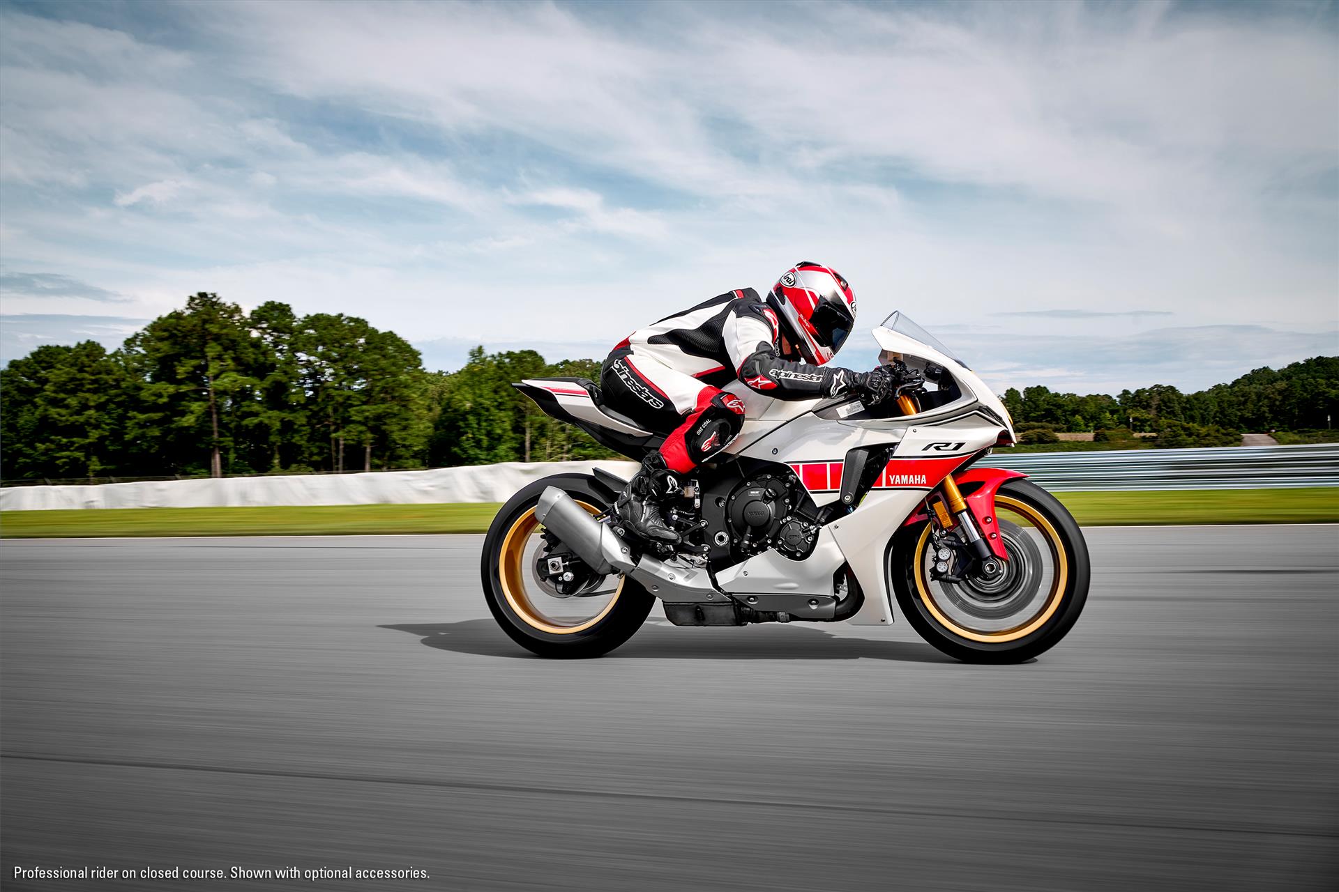 YAMAHA YZF-R1 World GP 60th... - Yamaha Riders' Club Rama 5 | Facebook