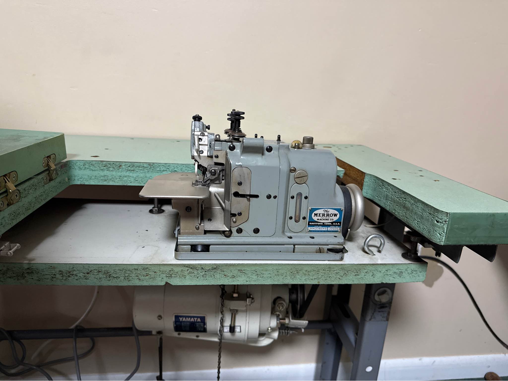 Merrow M-2DNR-1 Purl Stitch Sewing Machine - Sewing Machines & Sergers ...