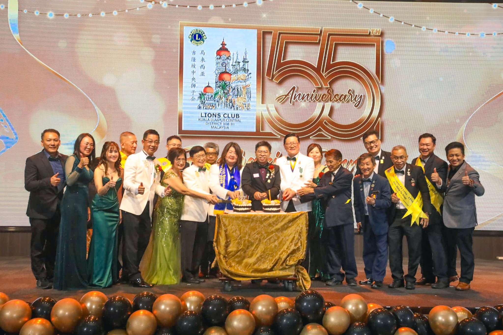 新山百年狮子会 - 新山百年狮子会 Lions Club of JB Centennial 国际狮子会成立于1917年，是世界最大的服务性组织 ...