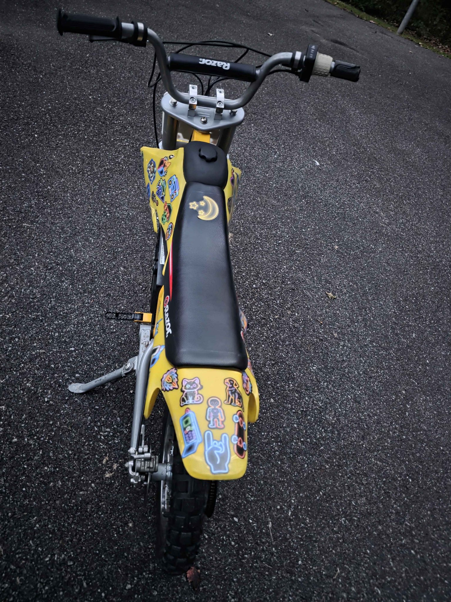 Razor MX650 Electric Dirt Bike Yellow - Motorcycles & Scooters ...
