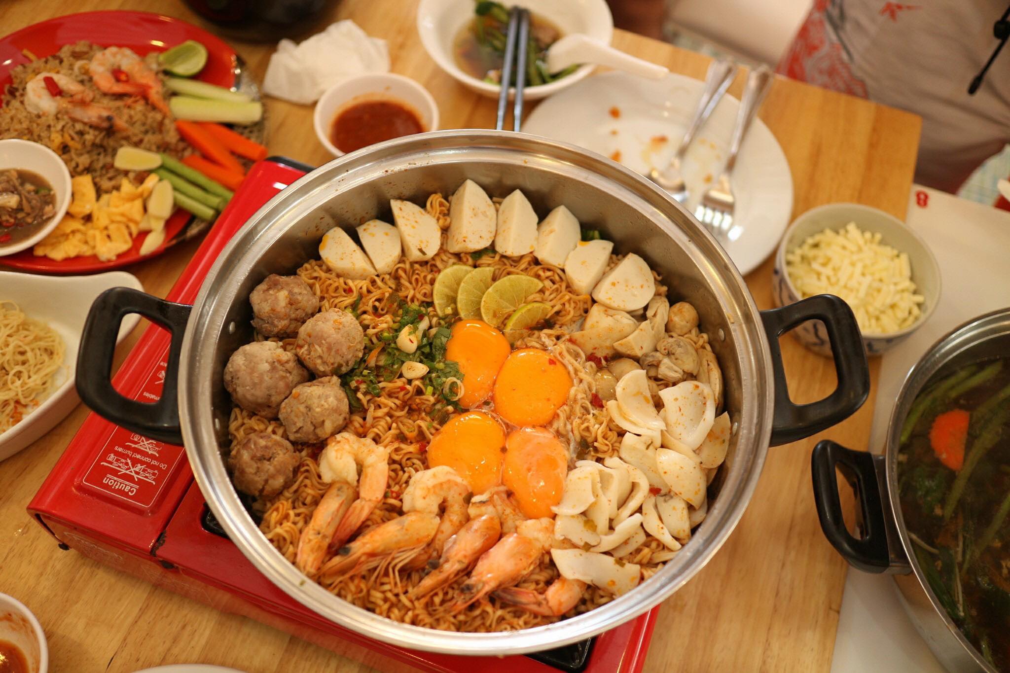 🔥 จัดหนักจัดเต็ม... - ร้านพิเศษ Piset Restaurant Phuket | Facebook
