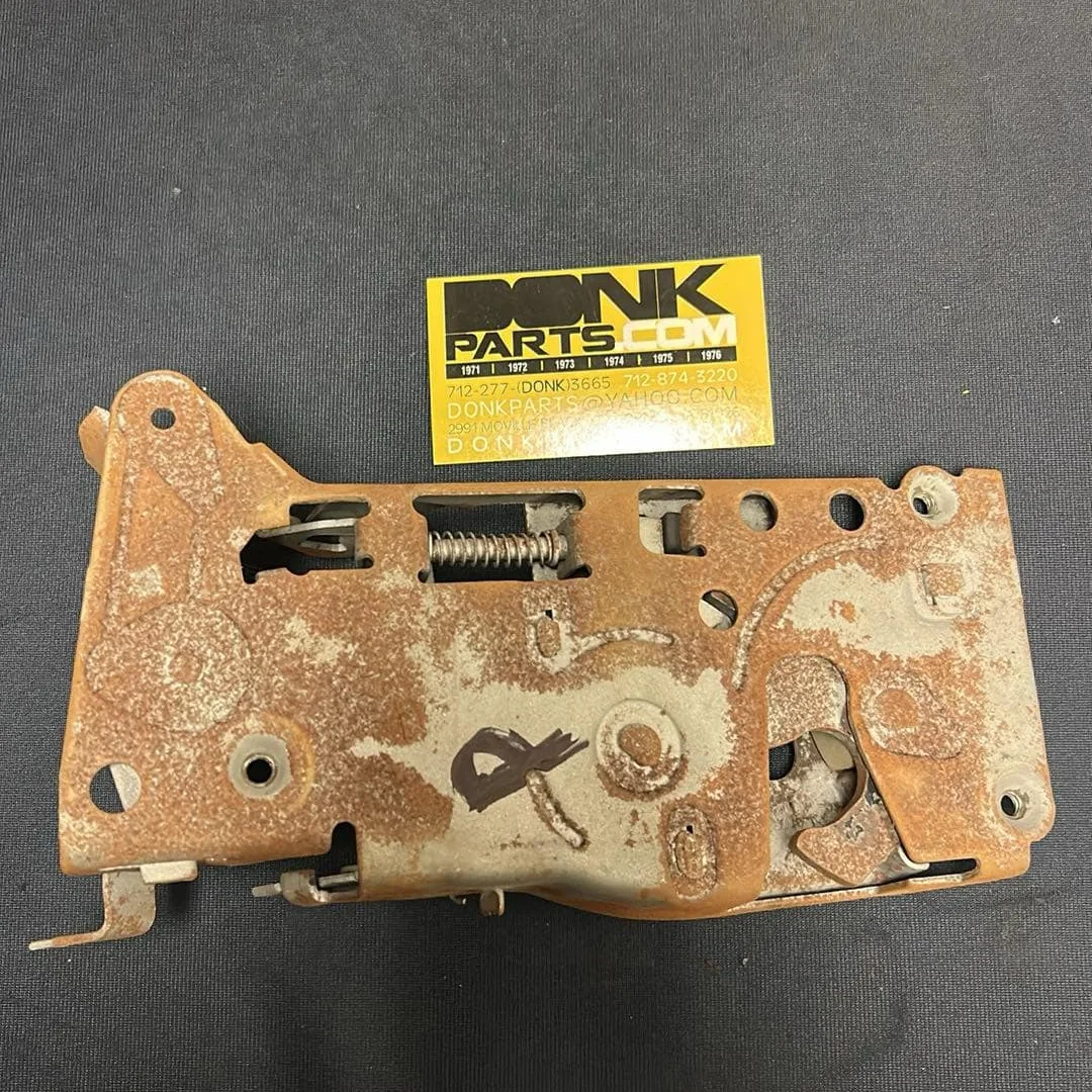 1971-1976 Chevy Impala Caprice 2 door latch assembly. Driver side 