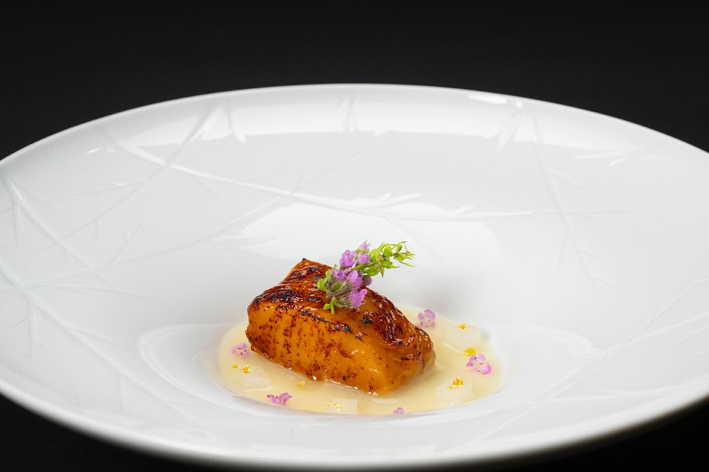 L'Atelier - LE BLACK COD sur une mousseline de daikon Black cod fillet ...