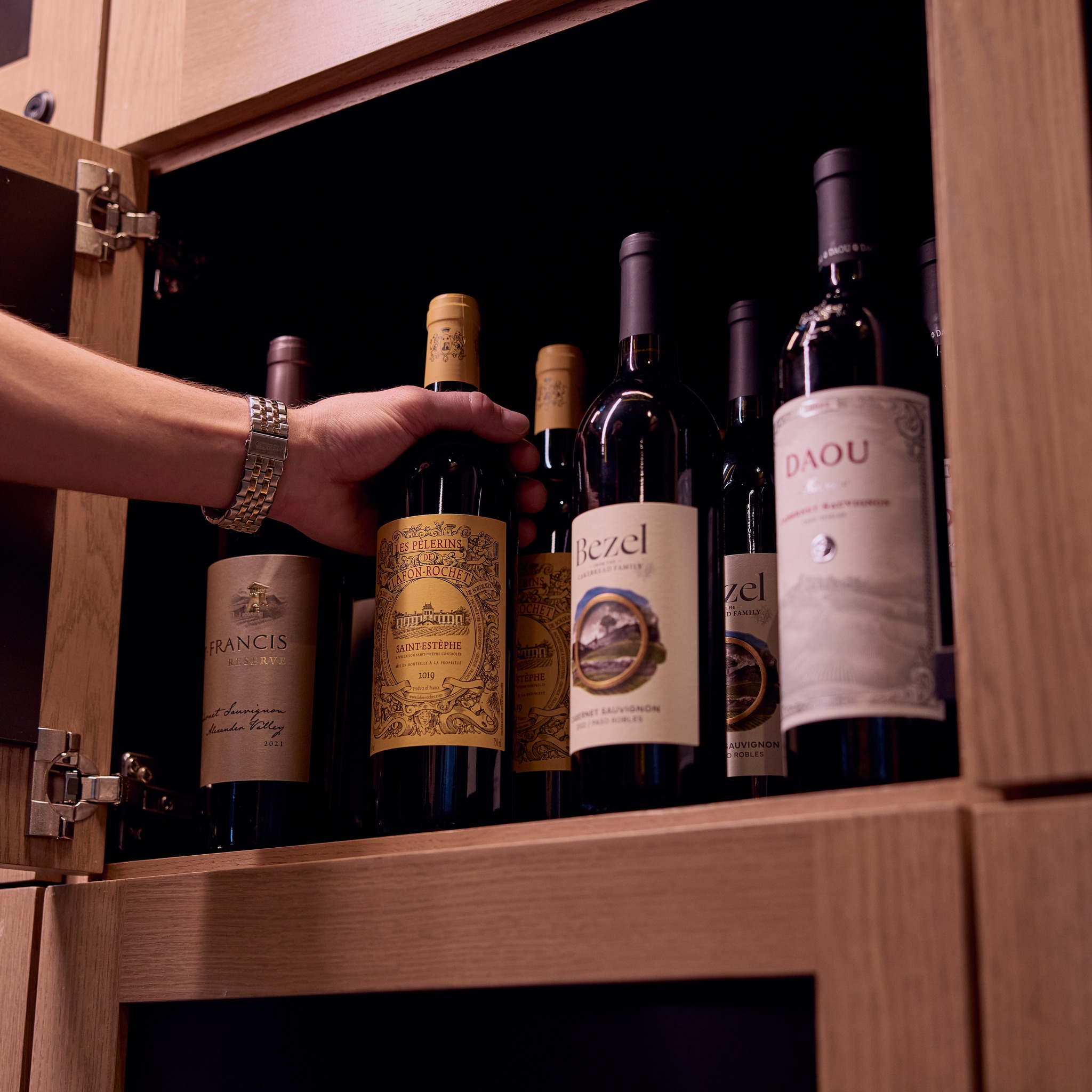 Ruth's - Get ready to celebrate big! 🎉 National Wine Day is just around ...