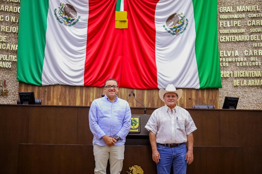 Victor Hugo Lozano Poveda... - Victor Hugo Lozano Poveda