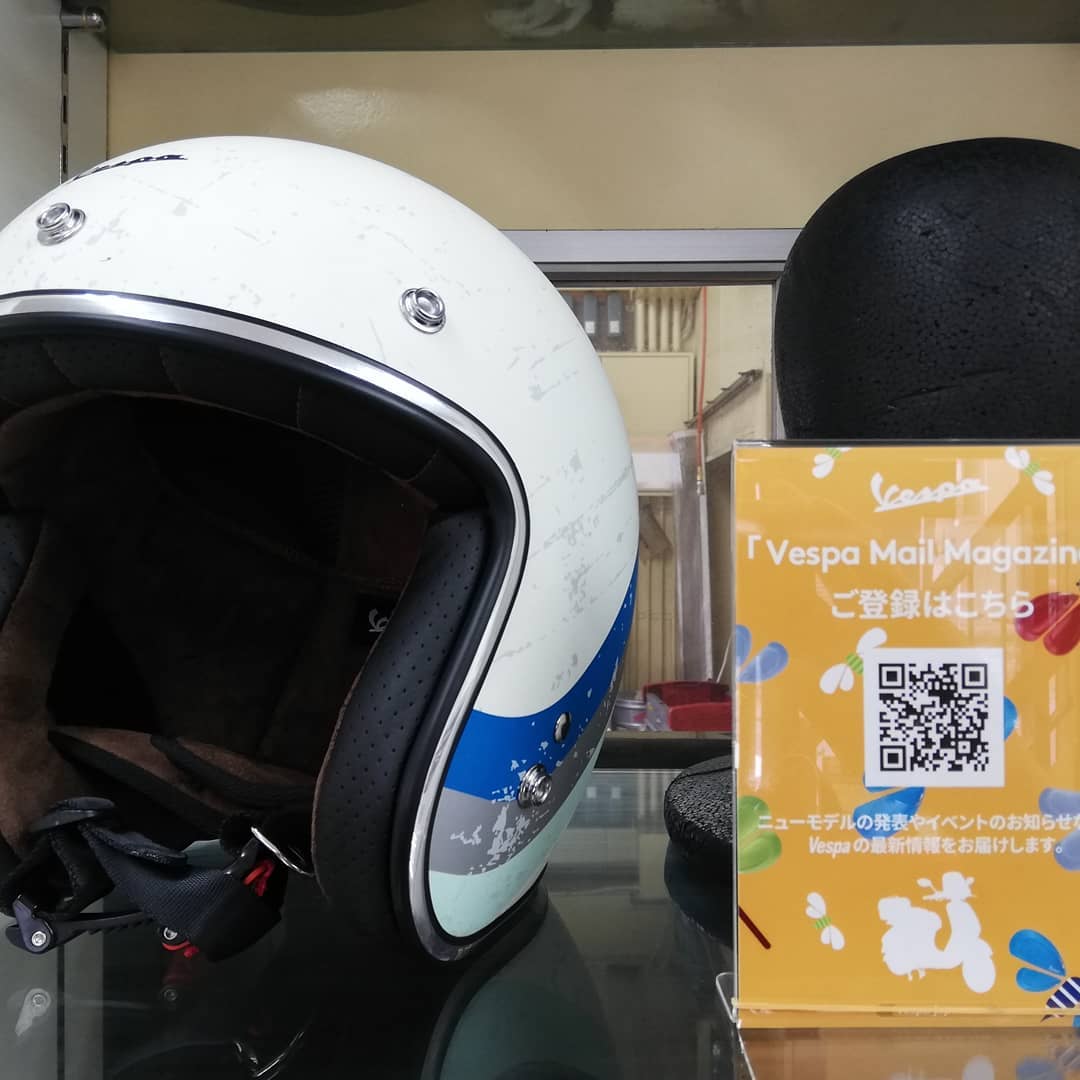 日本の規格「PSCマーク」「SGマーク」が付いたベスパ純正ヘルメットが