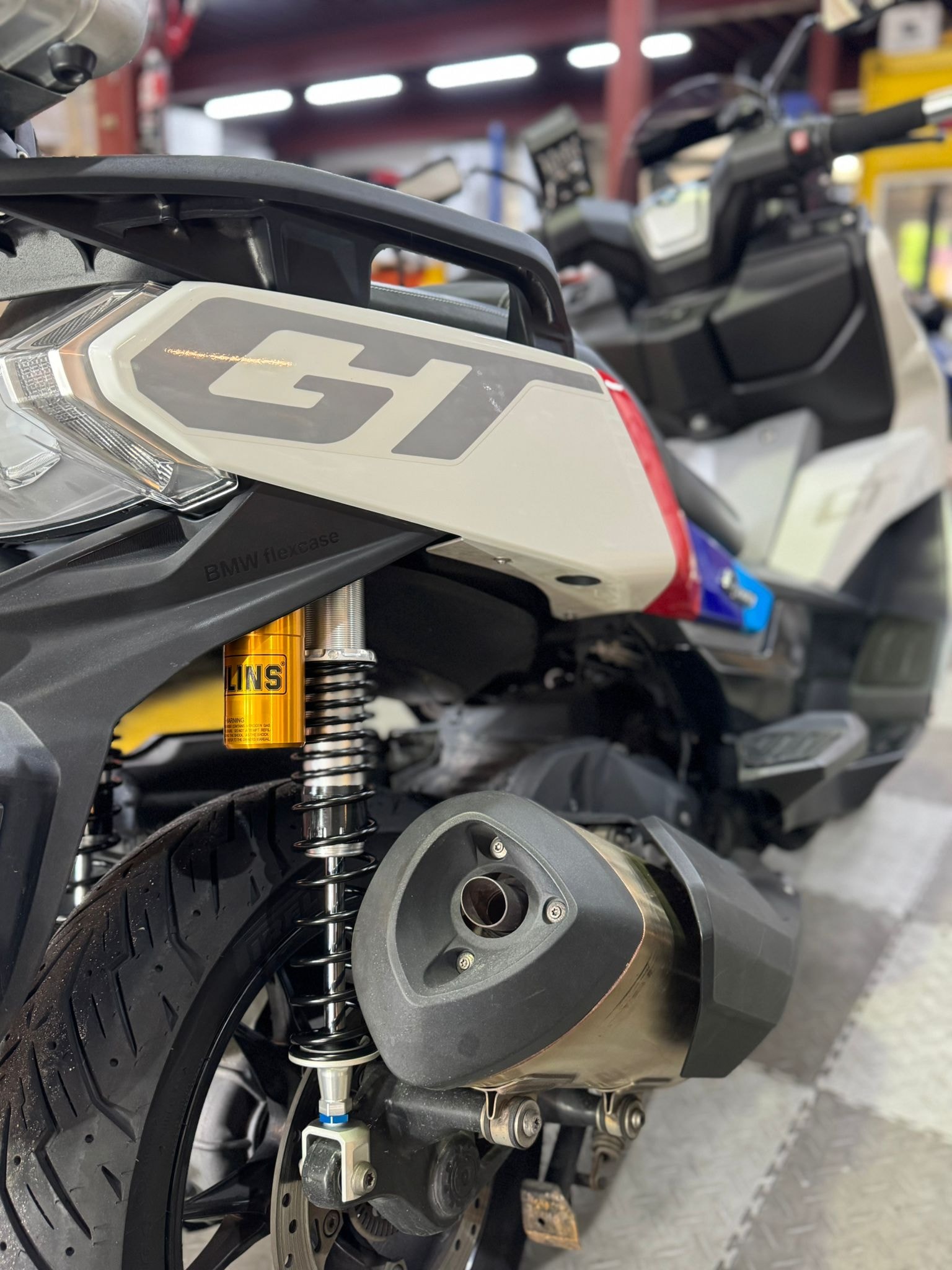 Happy Man with Happy Rear Ohlins on BMW C400GT