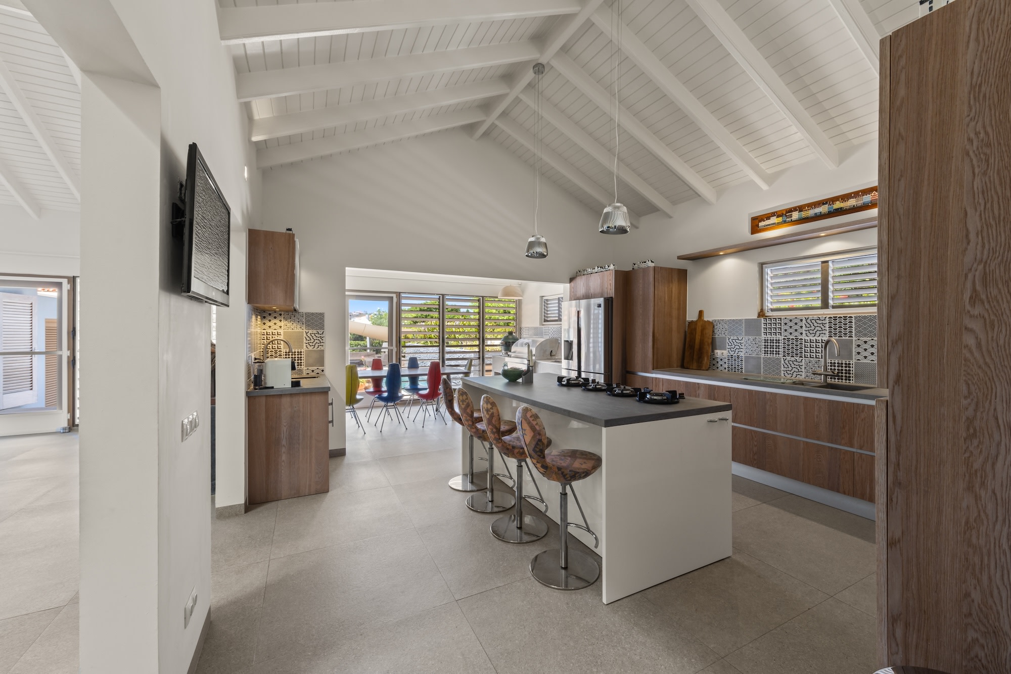 Landmark Real Estate Curacao - Unieke design villa met zwembad en ...