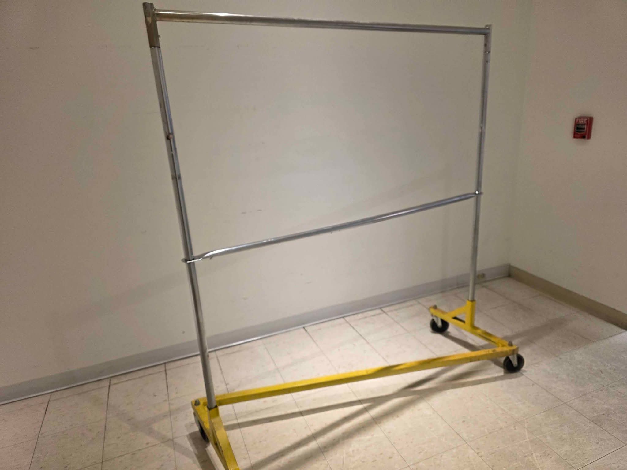 Heavy Duty Rolling Z Racks - Weight Lifting Machines & Racks - Manteca ...