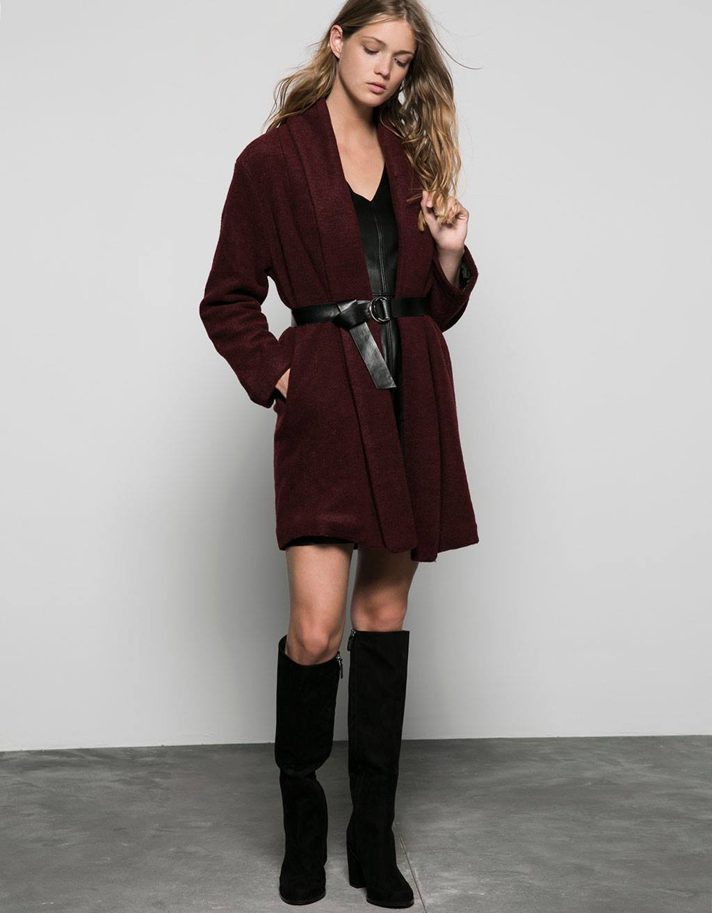 Manteau Trois-quarts Bershka Femme - Couleur Ivoire, Taille M, Col Boutonné - Occasion Très Bon état, Lavable Machine