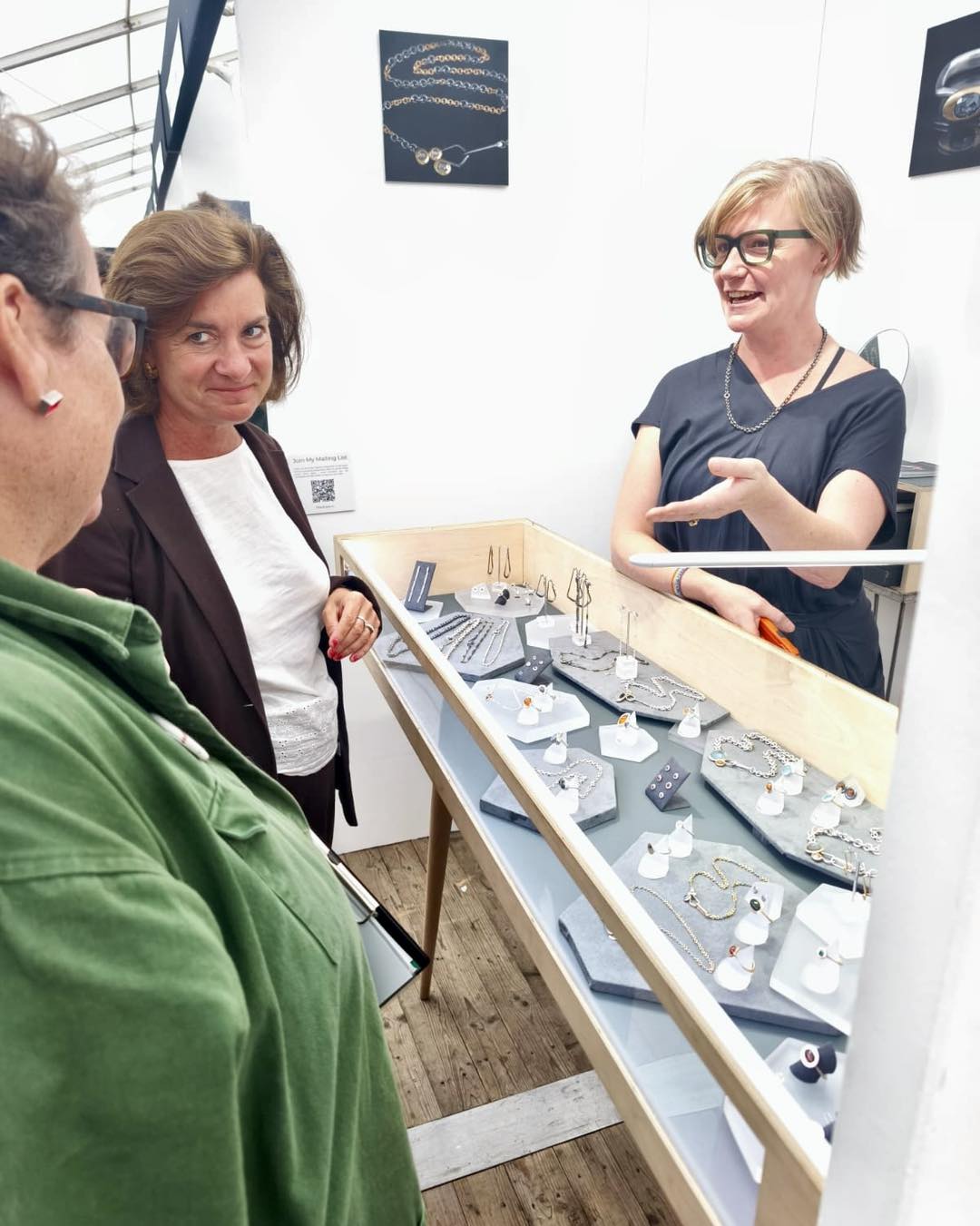 Eluned Morgan - Delighted to meet the makers at Craft... | Facebook