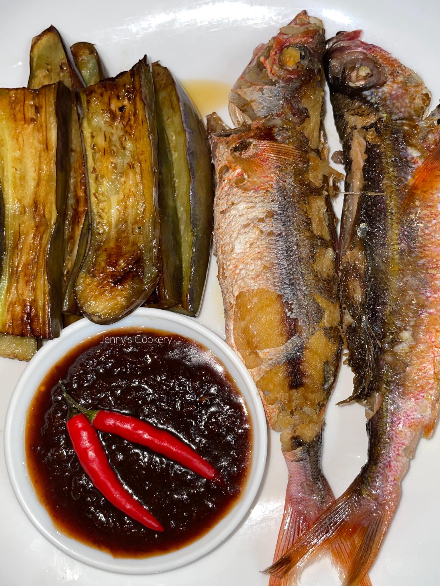 Jenny's - Pritong isda at Talong na may Alamang🤤 | Facebook