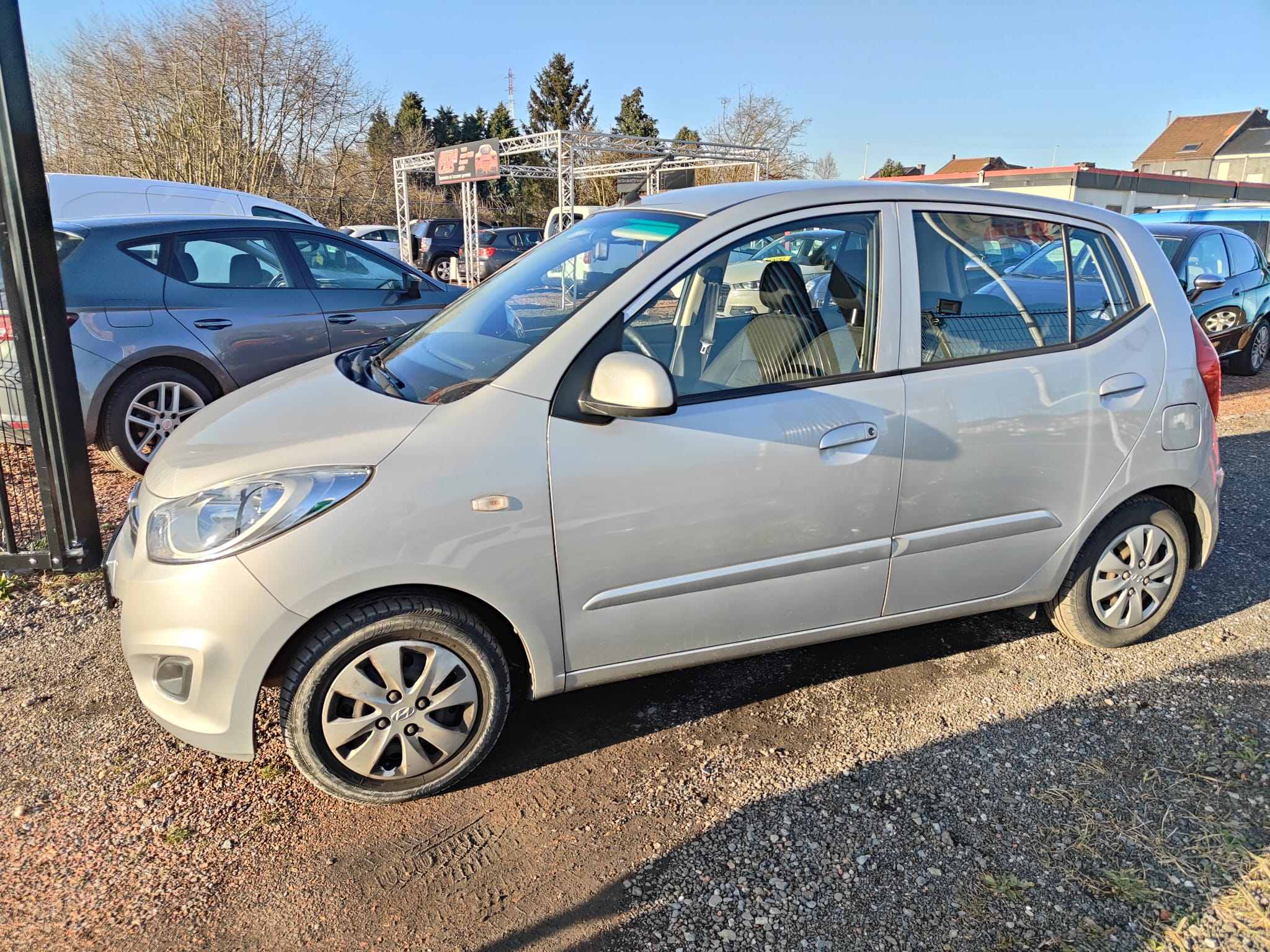 Defra Cars | Rocourt