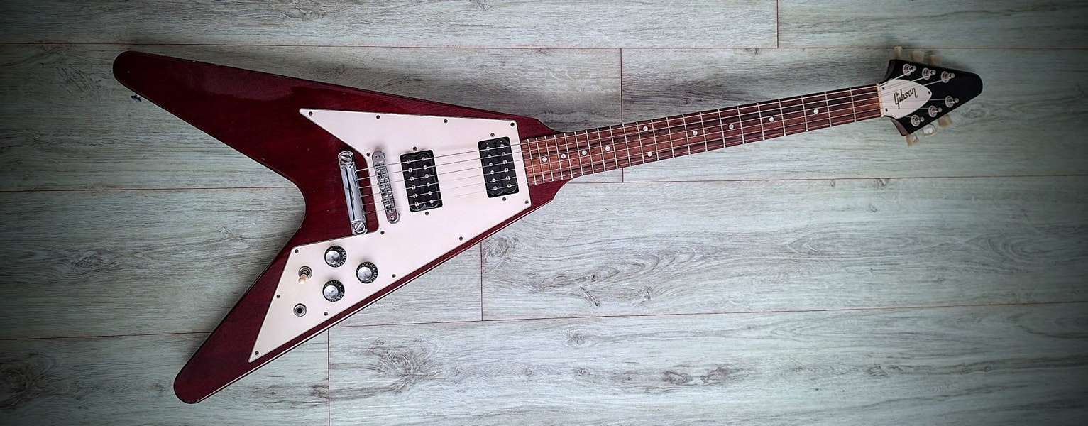 Gibson Flying V '67 cherry review