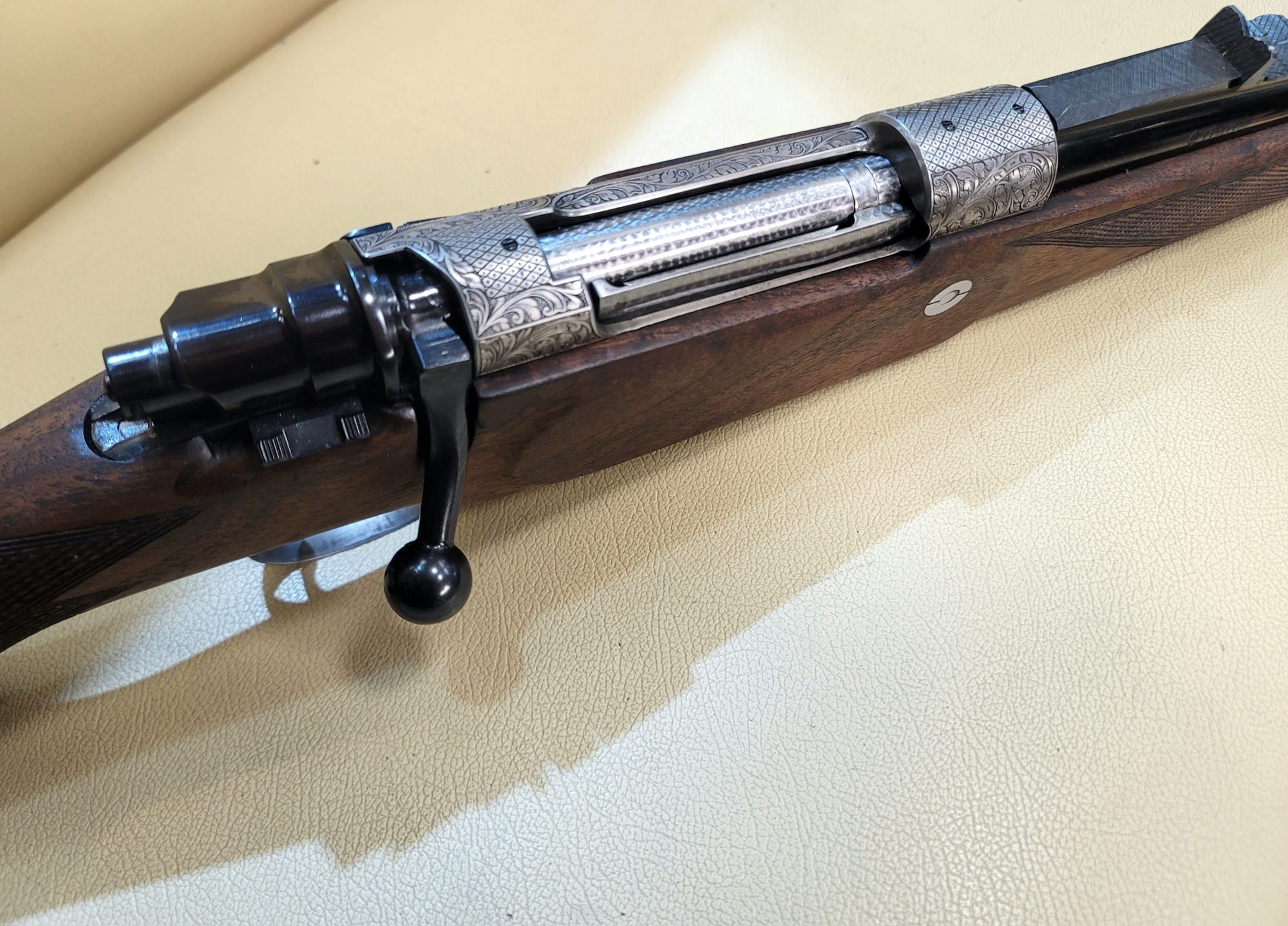 Restauración de rifle africano... - Armería Maury Martín | Facebook