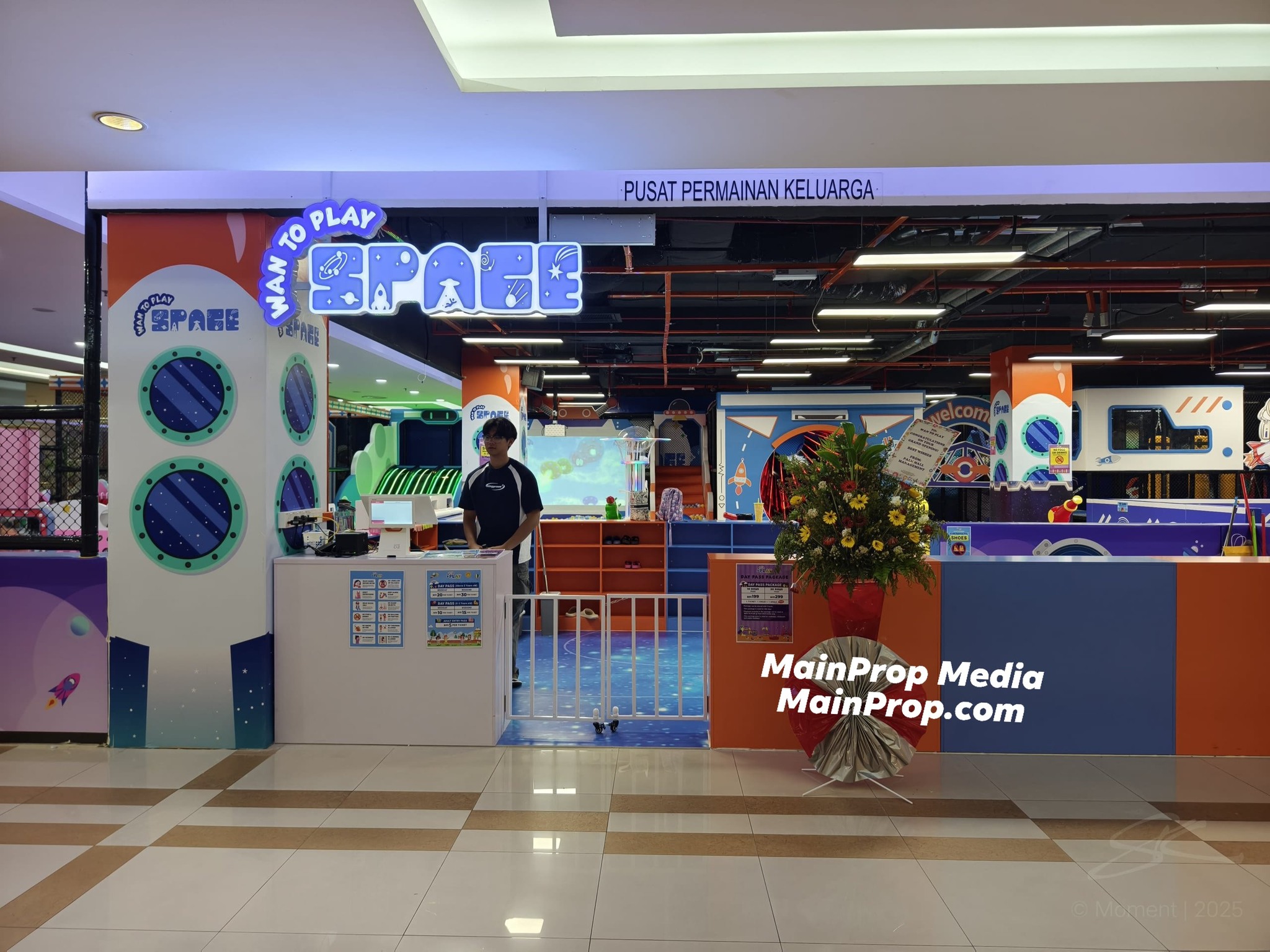 Wan to play Space indoor playground at... - MainProp Seremban | Facebook