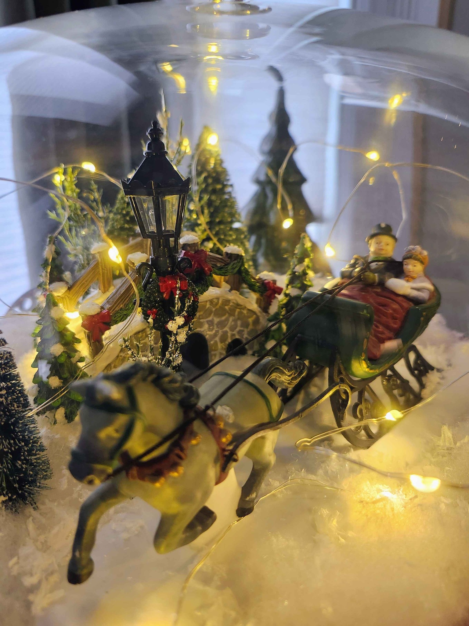 Dashing Through the Snow glass & light creation, Christmas - Christmas ...