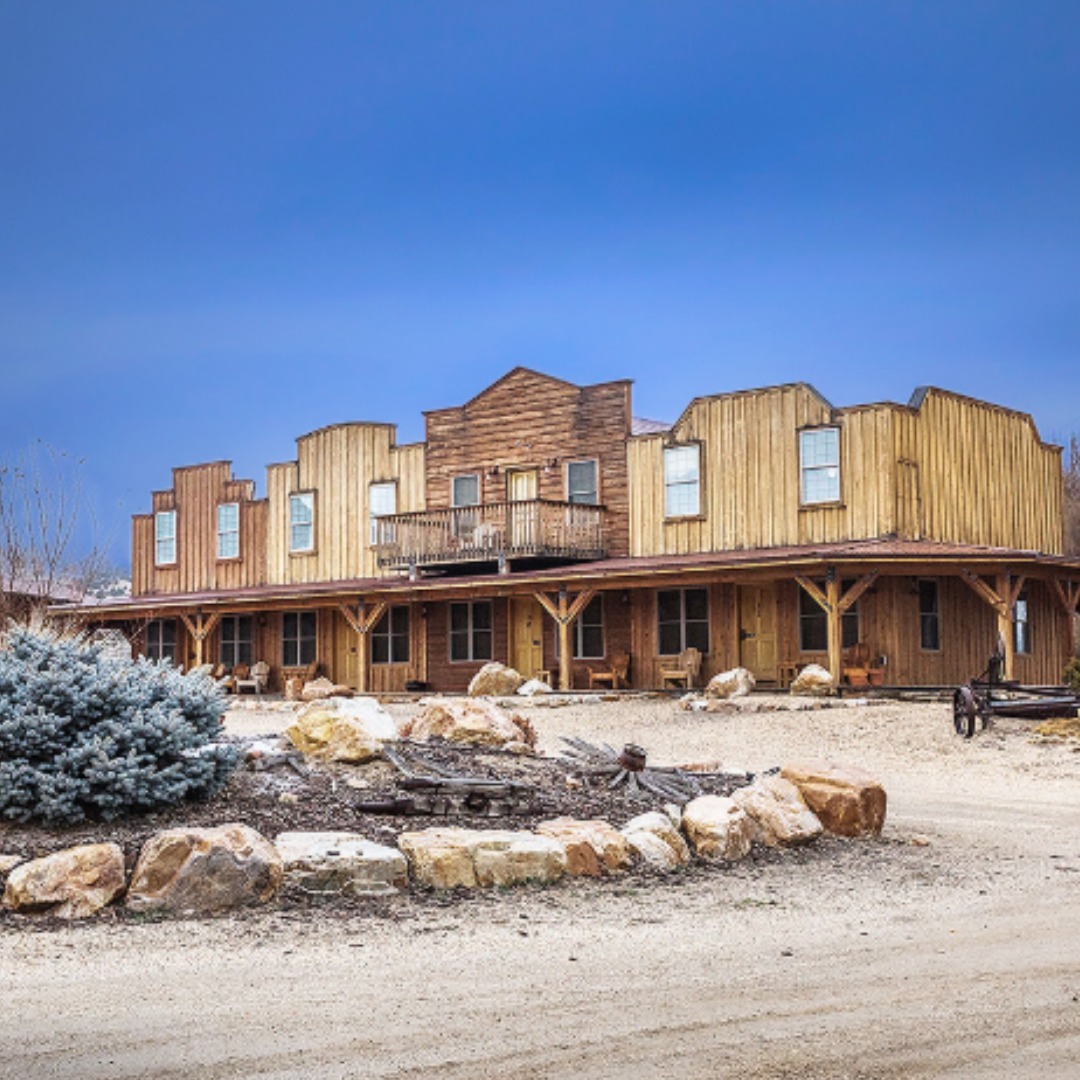 Almo Inn & Outpost Steakhouse | Almo ID
