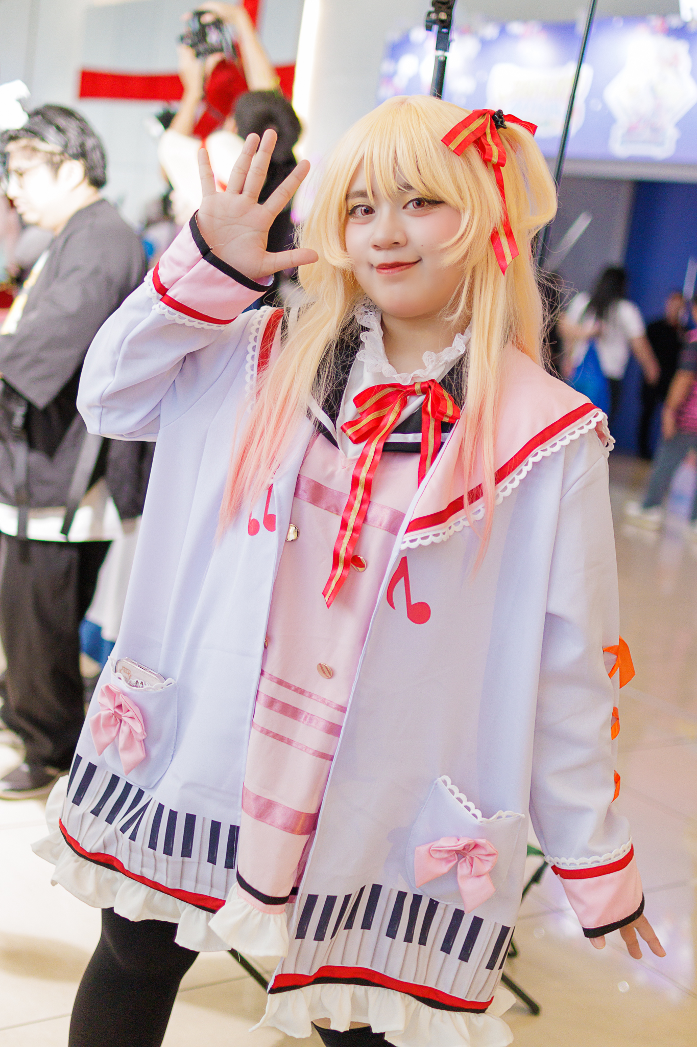 🎼ReGLOSS🎤🖥️ 🟡Kanade Otonose CN: YANA ザラシ 🟢Raden Juufuutei