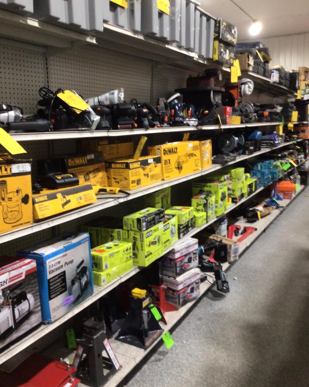 Rockford Liquidation Warehouse Photosnull