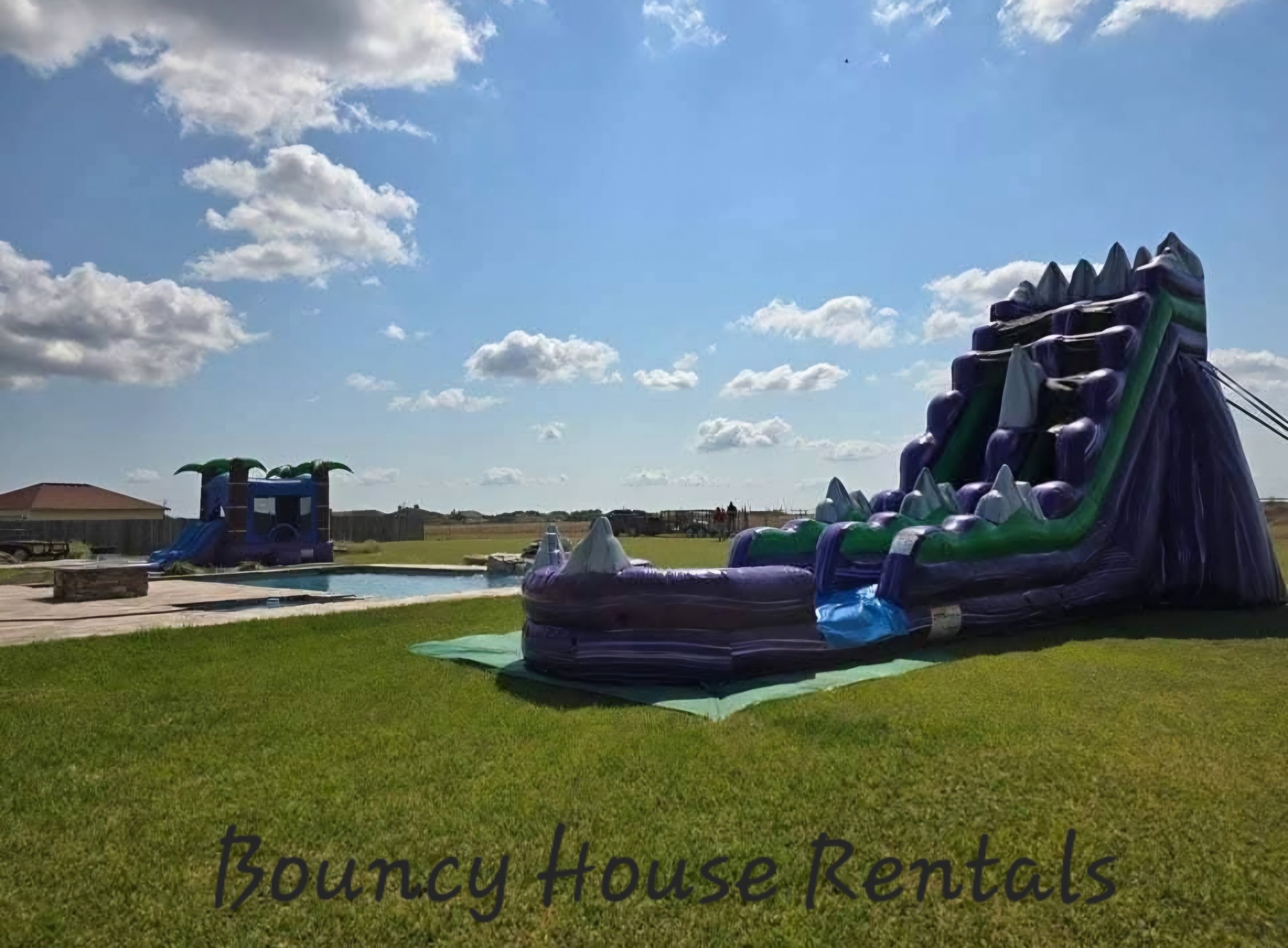 Bouncy House Rentals Ohio - Castle themed bounce house & kangaroo ...