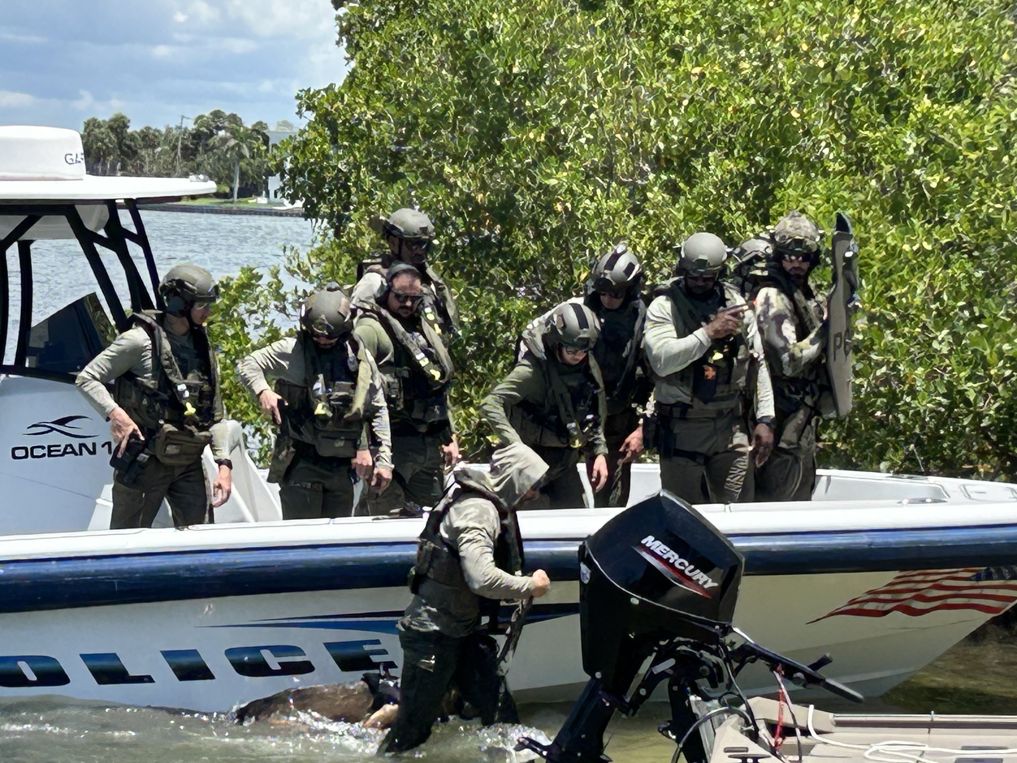 Sarasota Police Department - CHECK THIS OUT 👀 Our SWAT Team took their ...