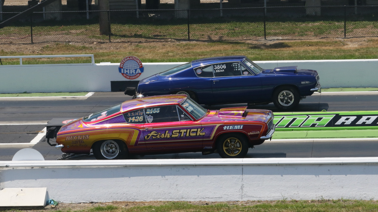 Hemi - Jason Line in the near lane. Mike Skinner in the far lane. First ...