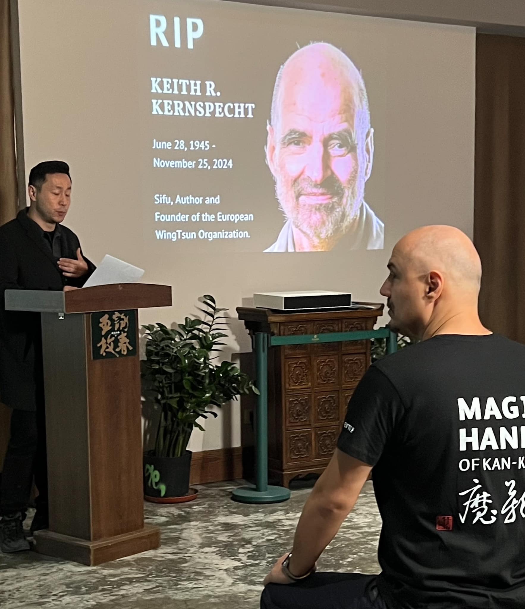 GM Dr. Keith Kernspecht