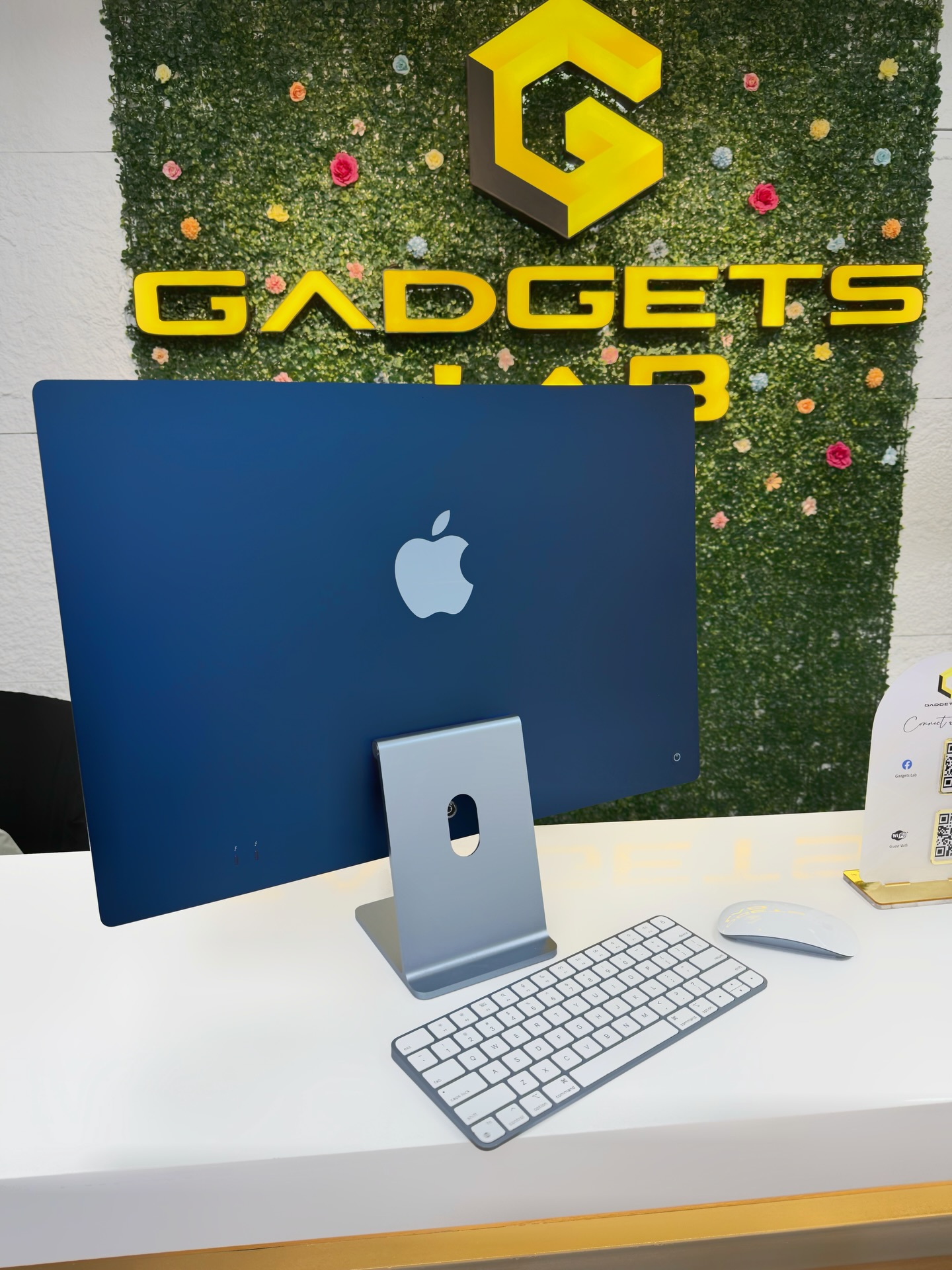 Gadgets Lab - Gadgets Lab added a new photo — in Quezon...
