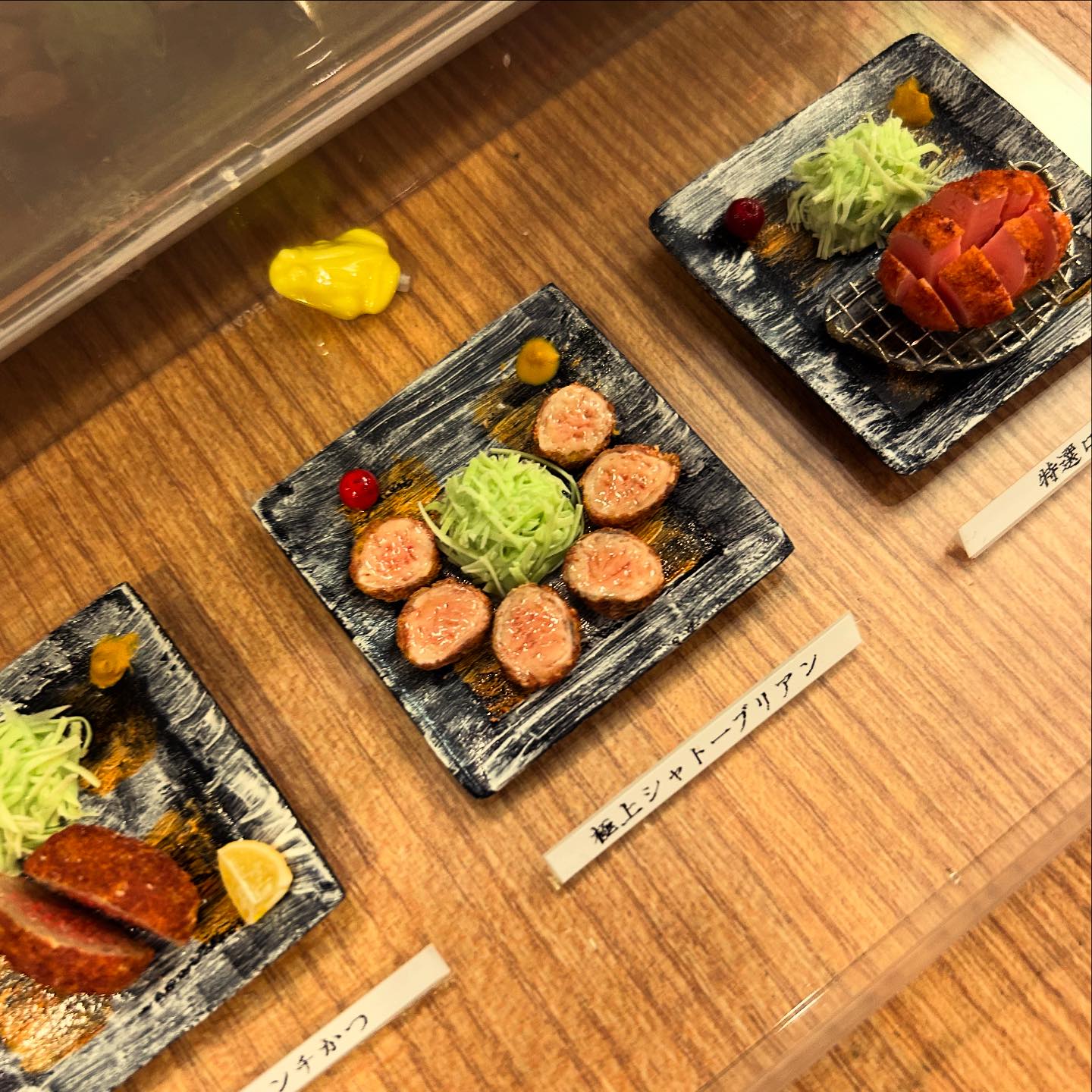 とんかつ きんとん 神戸 店